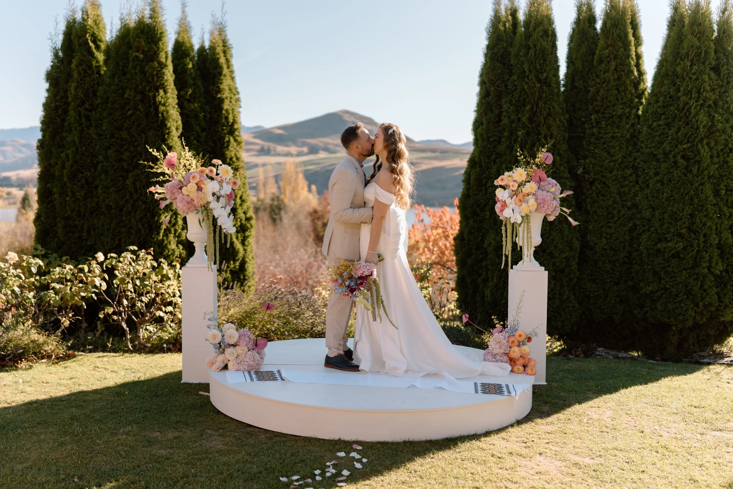Helena+Gavin-Stoneridge-Estate-Queenstown-Wedding-Photographer96.jpg