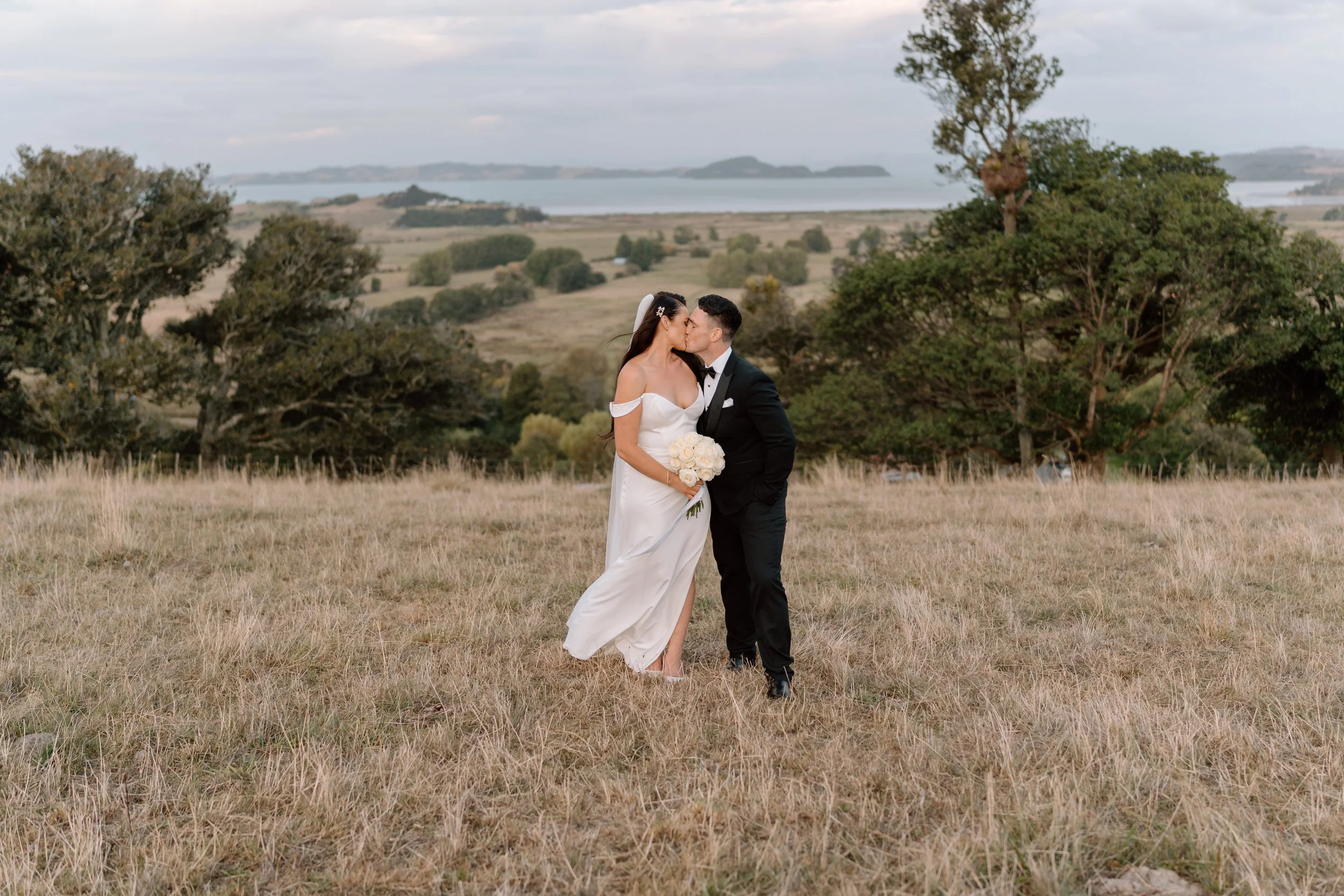 Nocton-Woolshed-Auckland-Wedding-Venue-Emily-and-Cameron28.jpg