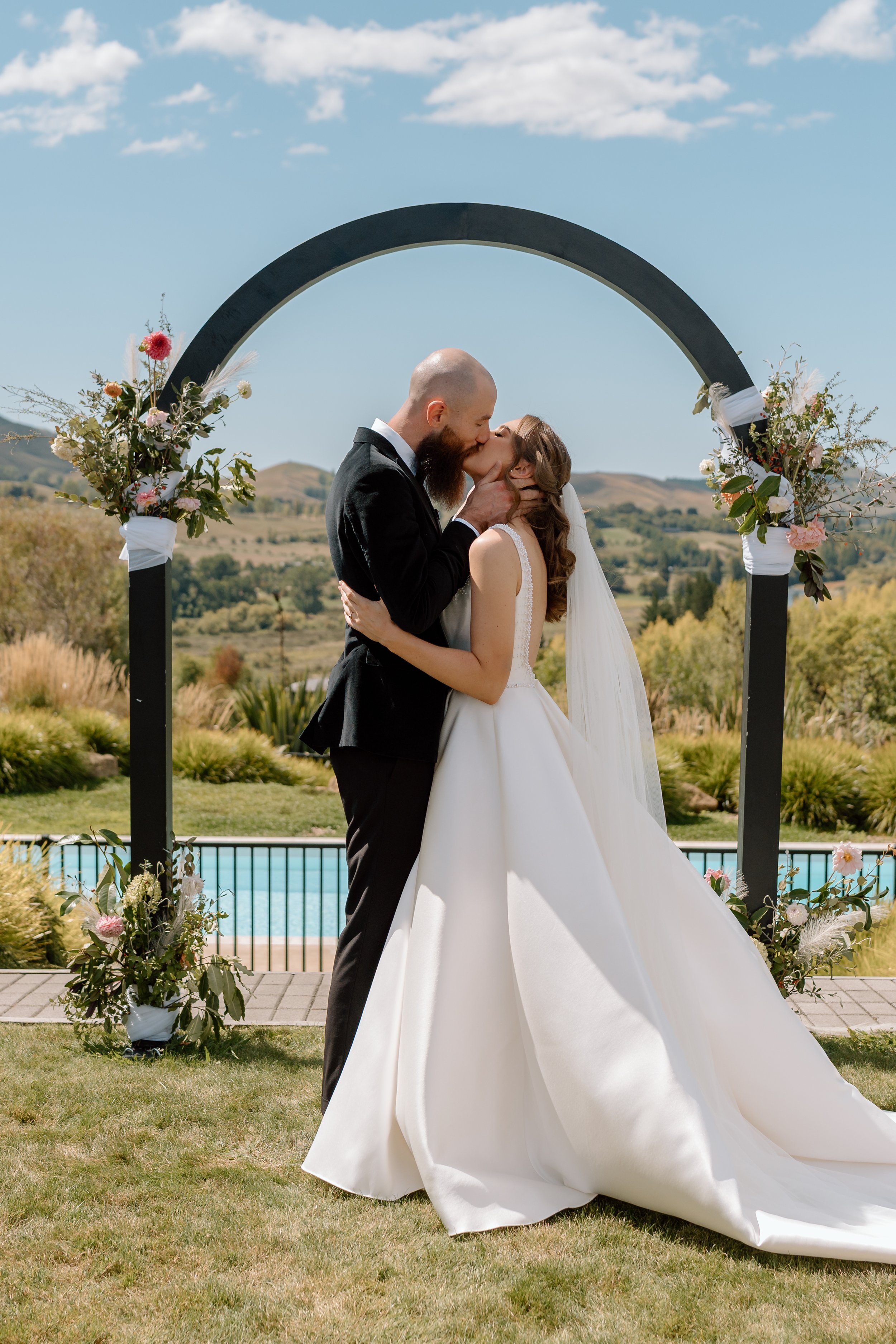 Brittany+Josh_Havelock-North-Wedding-Photographer27.jpg