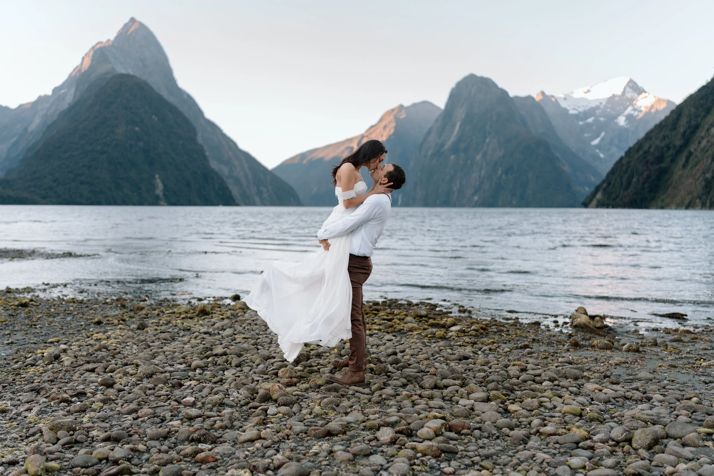 Queenstown-Elopement-Photographer-Wedding-Jessalyn-Emanuel10.jpg