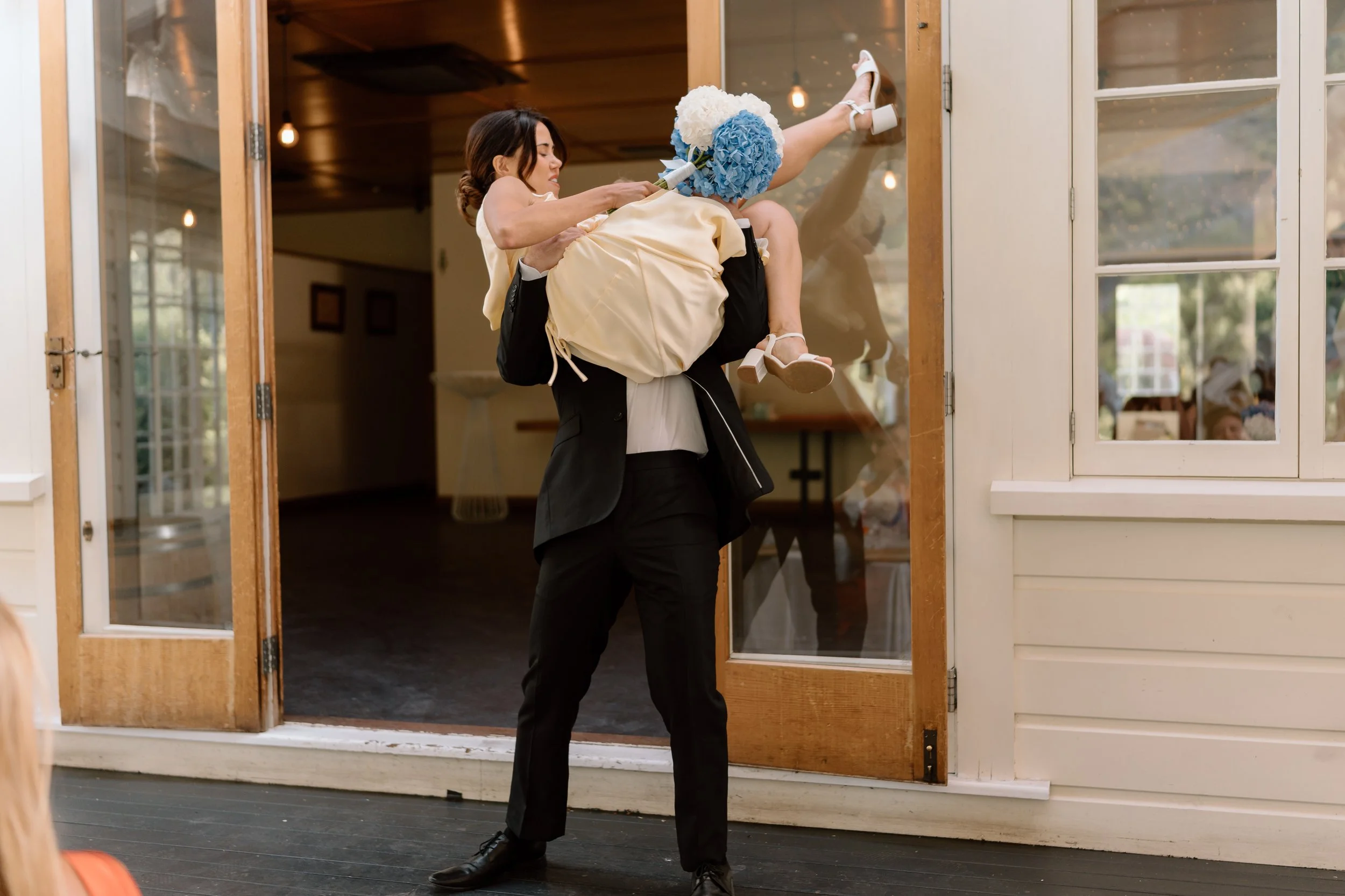 Olivia+Jackson_The-Winehouse-Queenstown-Wedding-Photographer9.jpg