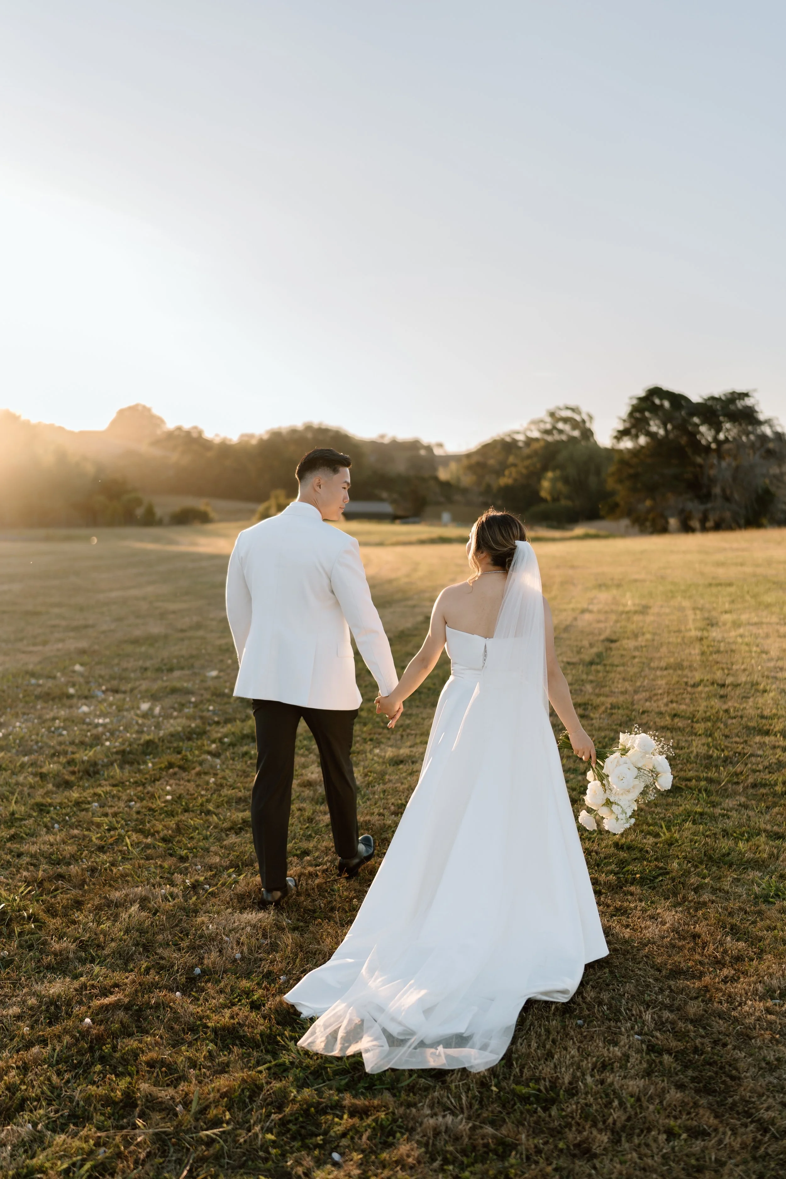 Mikki+Emily_Hunting-Lodge-Auckland-Wedding-Photographer135.jpg