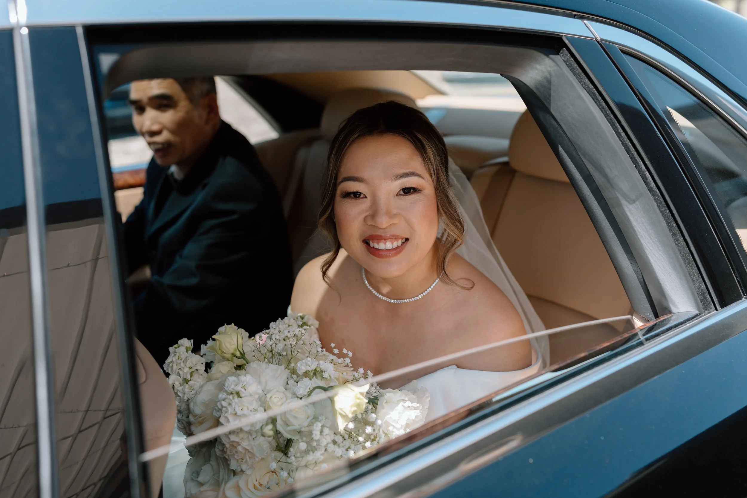 Mikki+Emily_Hunting-Lodge-Auckland-Wedding-Photographer54.jpg