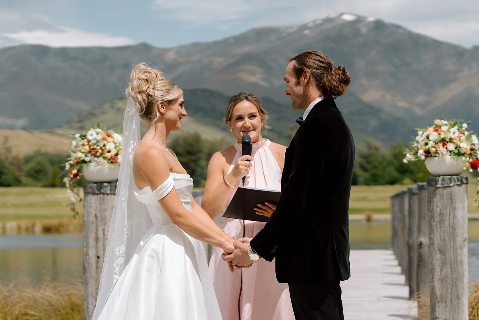 Ayrburn-Queenstown-Wedding-Venue-Mimi-and-Luke79.jpg