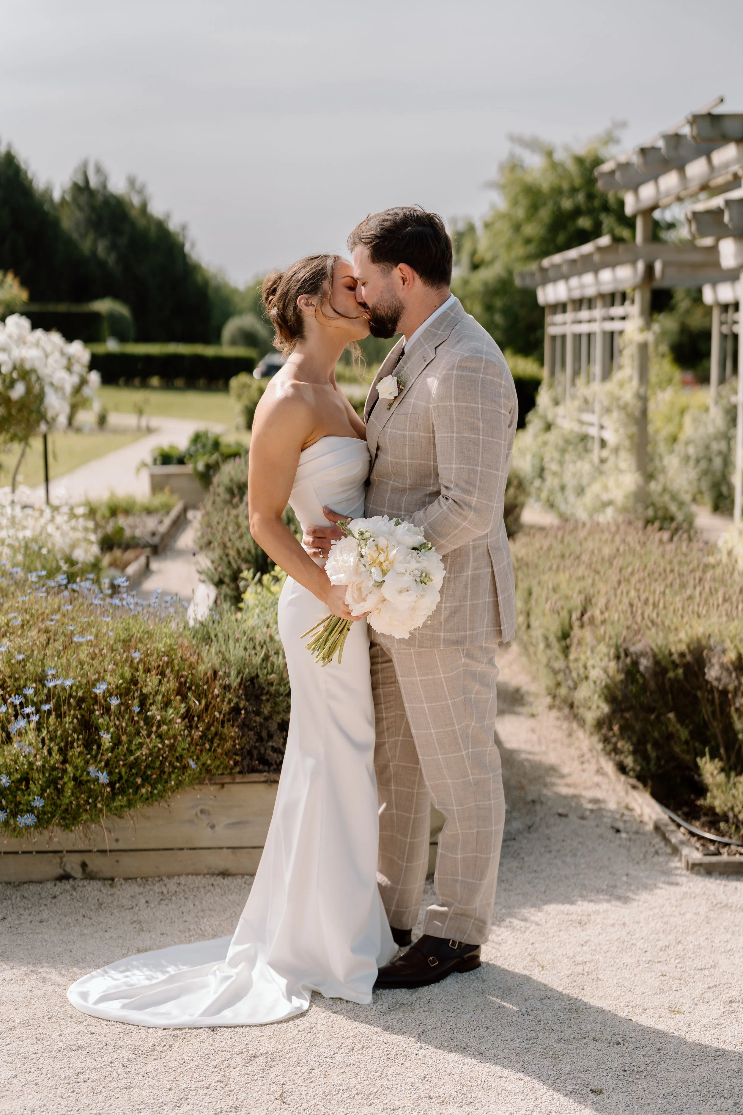 Hannah+Alex_Previews-190.jpg