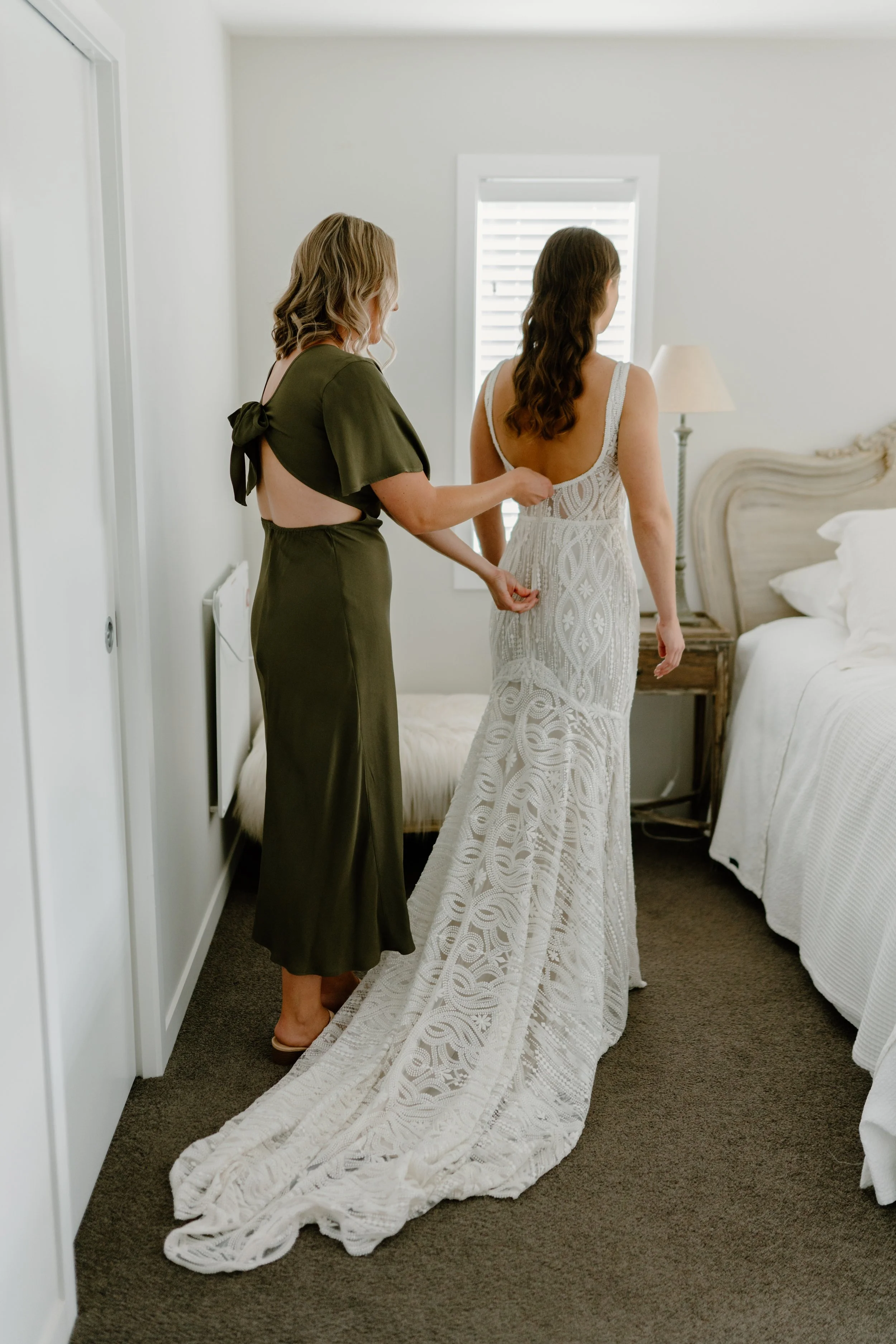 Auckland Wedding at Deer Valley photographed by Wild Souls