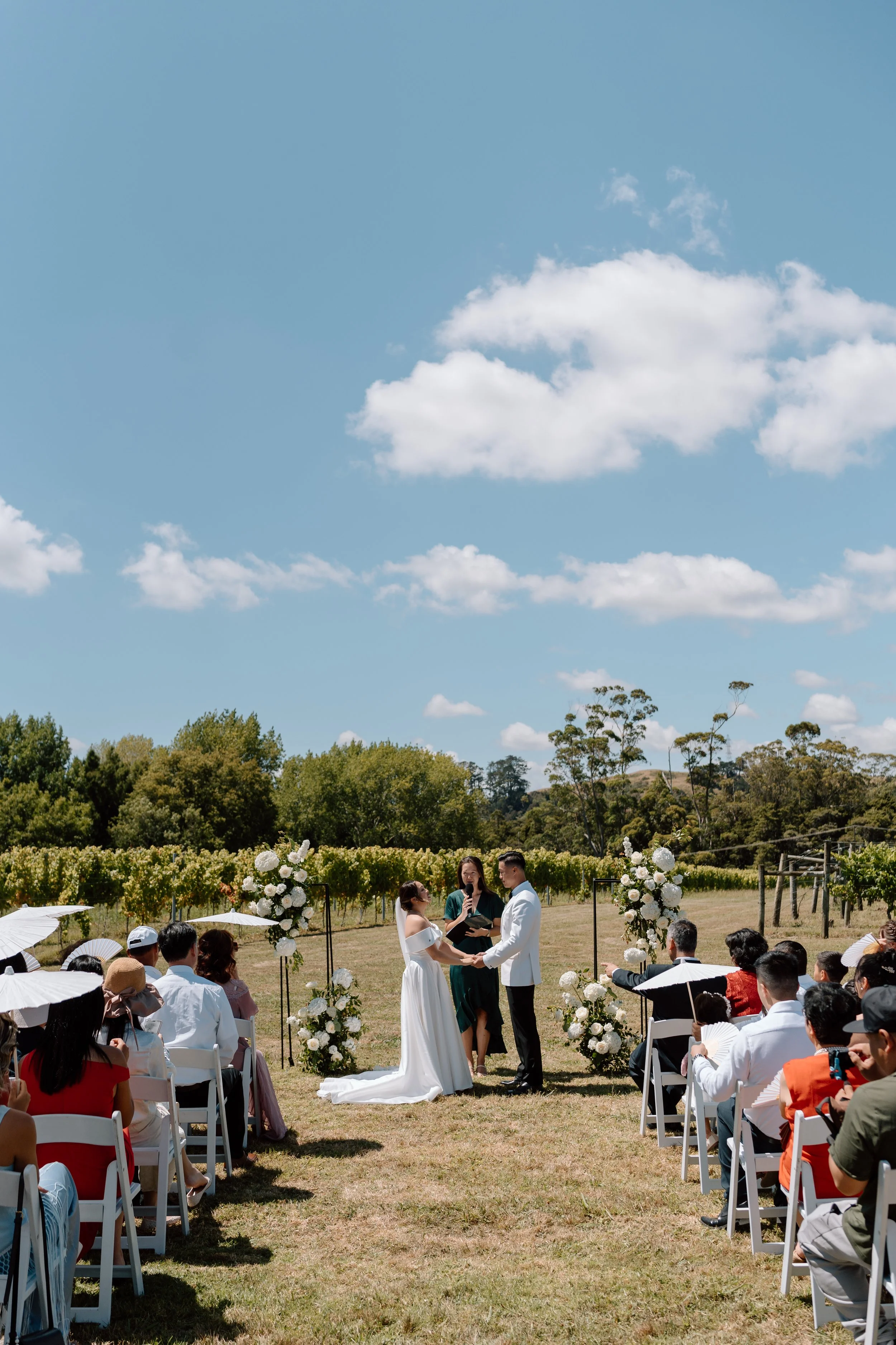 Mikki+Emily_Hunting-Lodge-Auckland-Wedding-Photographer68.jpg