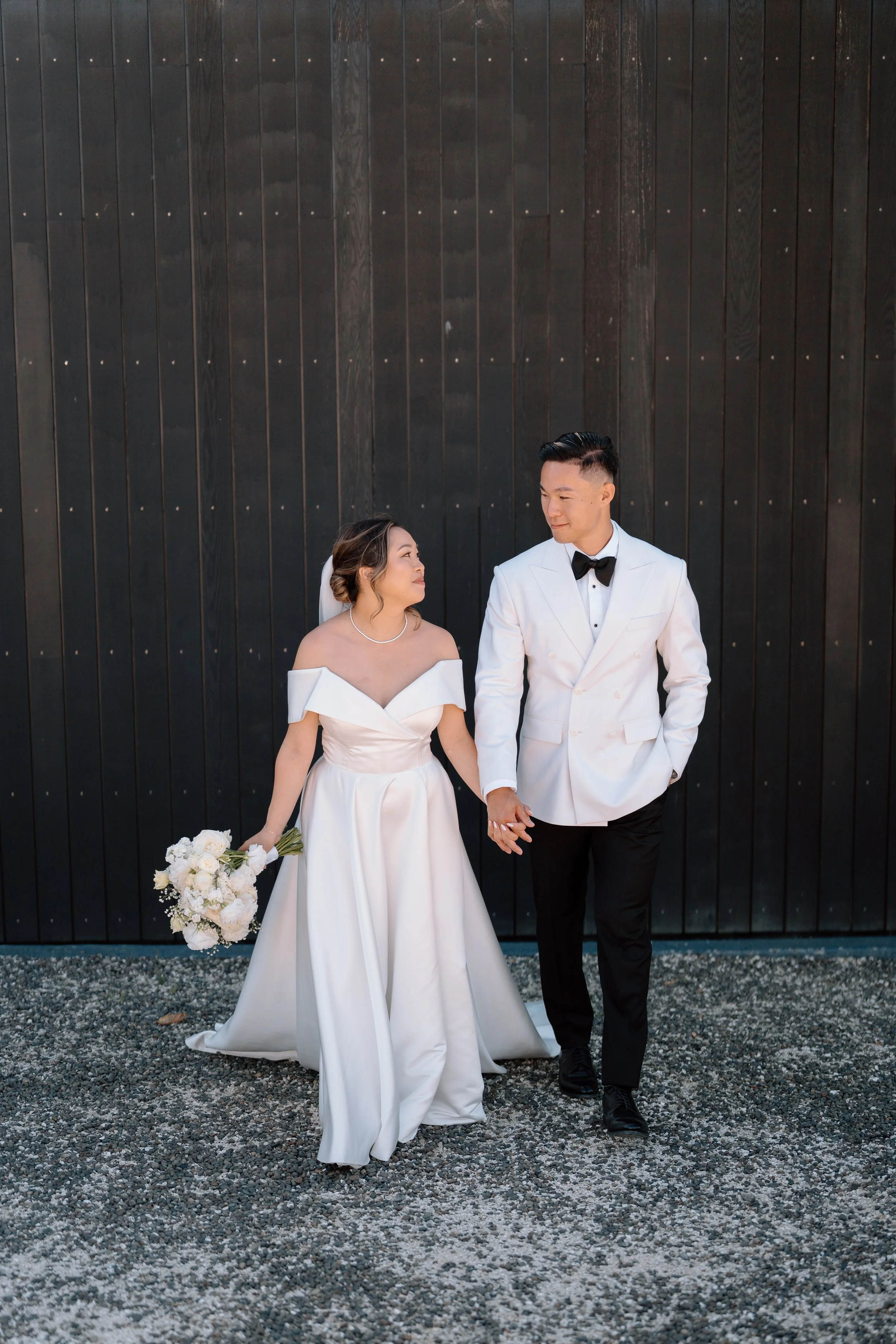 Mikki+Emily_Hunting-Lodge-Auckland-Wedding-Photographer103.jpg
