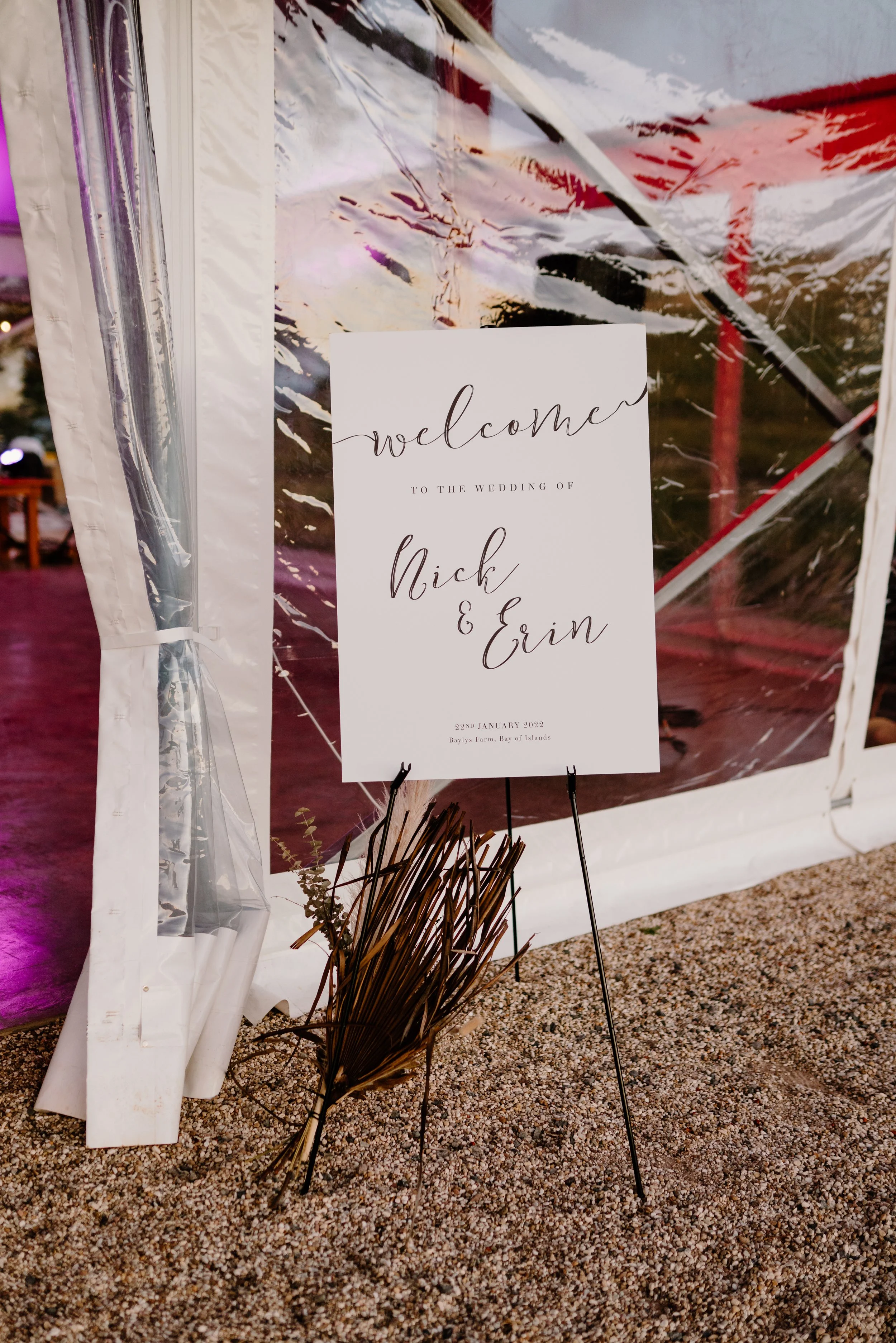 Erin+nick_Baylys-Farm-Wedding-Venue11.jpg