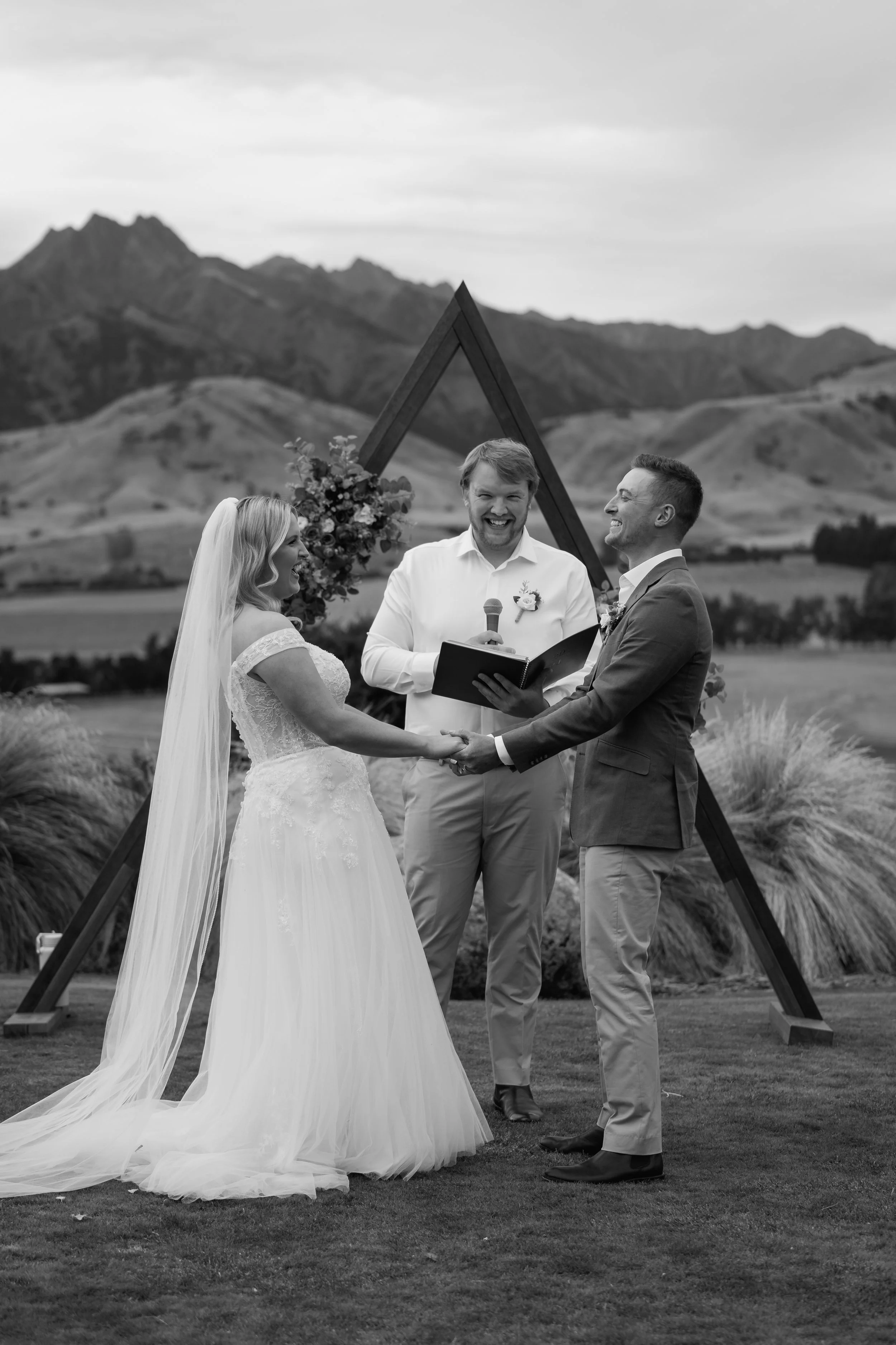 Mikayla+Dan_The-Lookout-Lodge-Wanaka-Wedding-Photography31.jpg