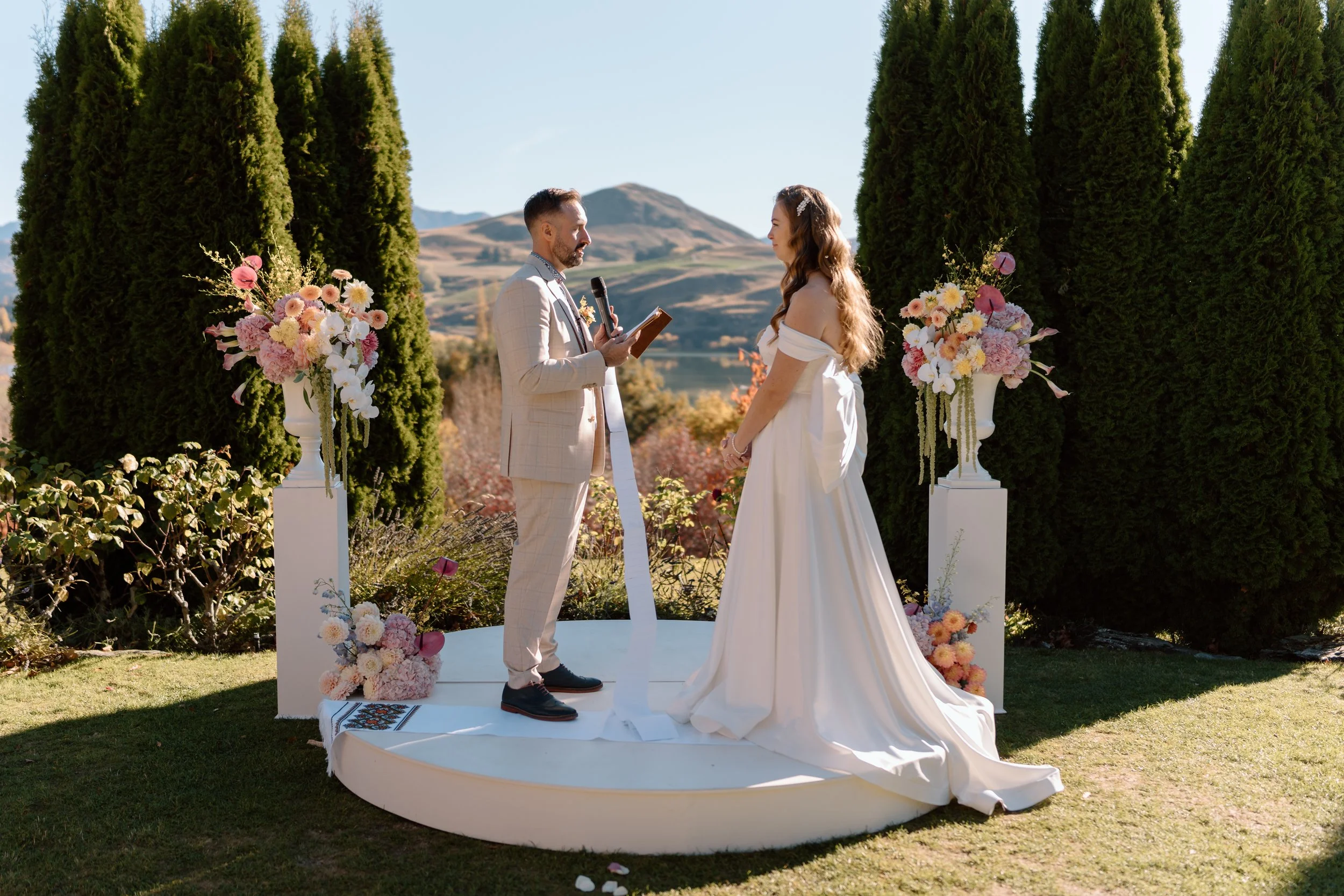 Helena+Gavin-Stoneridge-Estate-Queenstown-Wedding-Photographer92.jpg