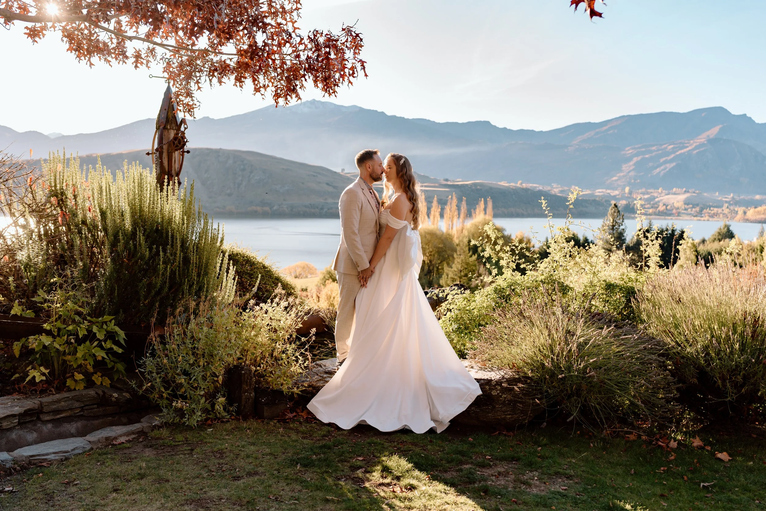 Helena+Gavin-Stoneridge-Estate-Queenstown-Wedding-Photographer122.jpg