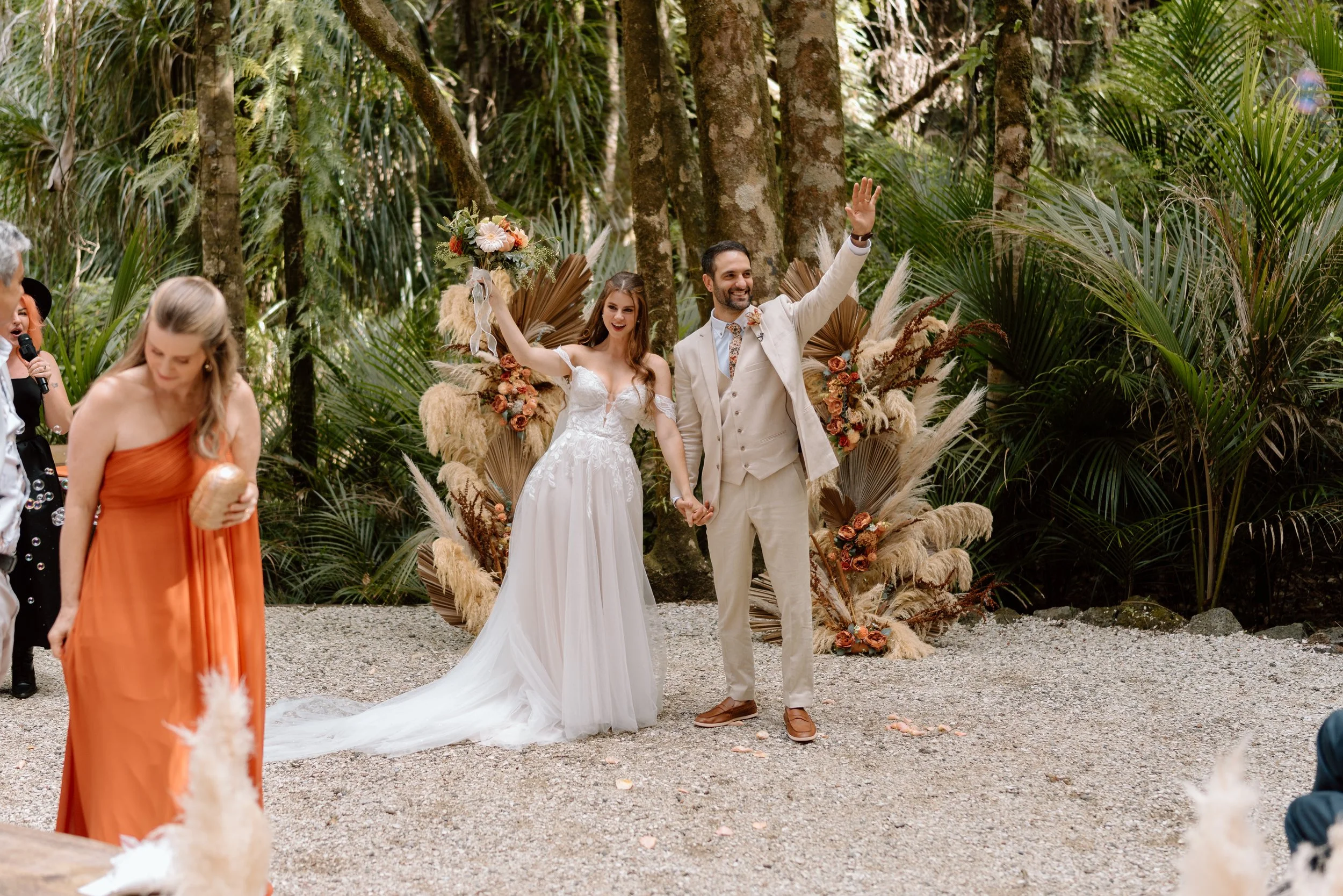 Luiza+Luis_Bridgewater-Estate-Auckland-Wedding-Photography70.jpg