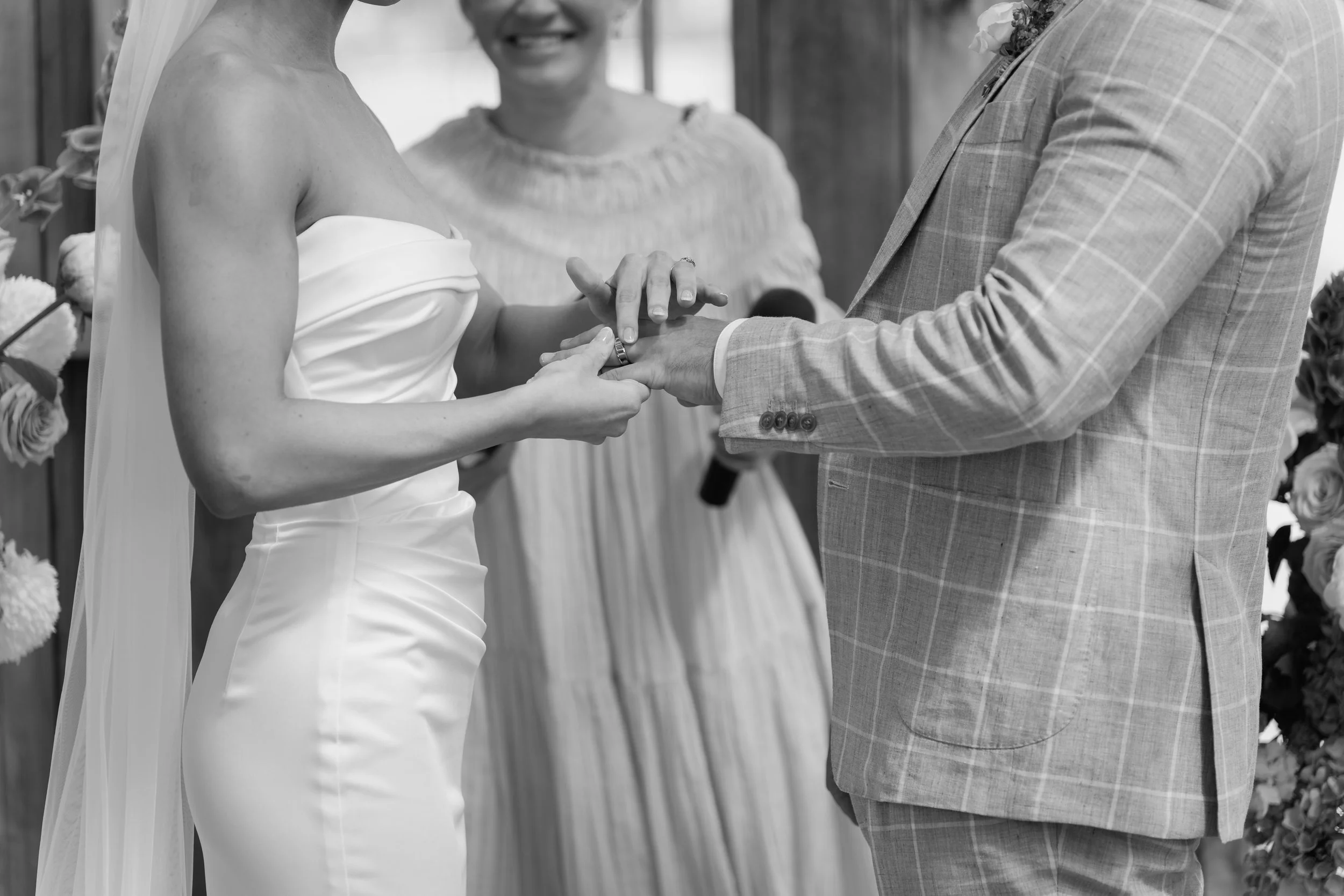 Hannah+Alex_Previews-150.jpg
