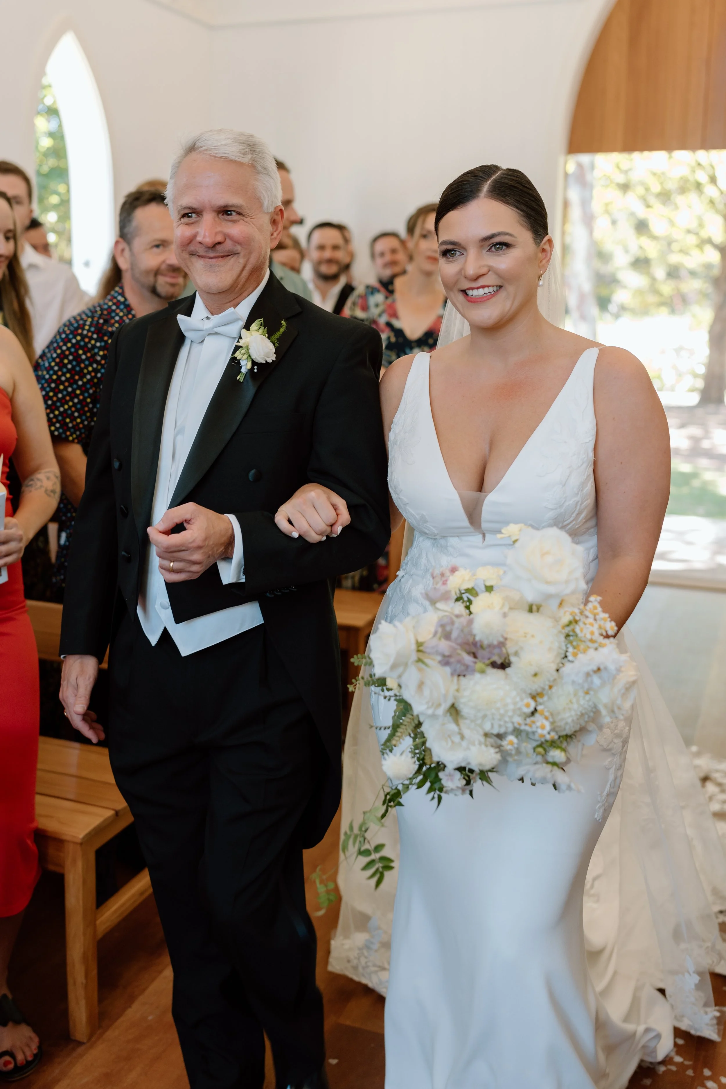 Paula Mark-Man-O-War-Waiheke-Wedding24.jpg