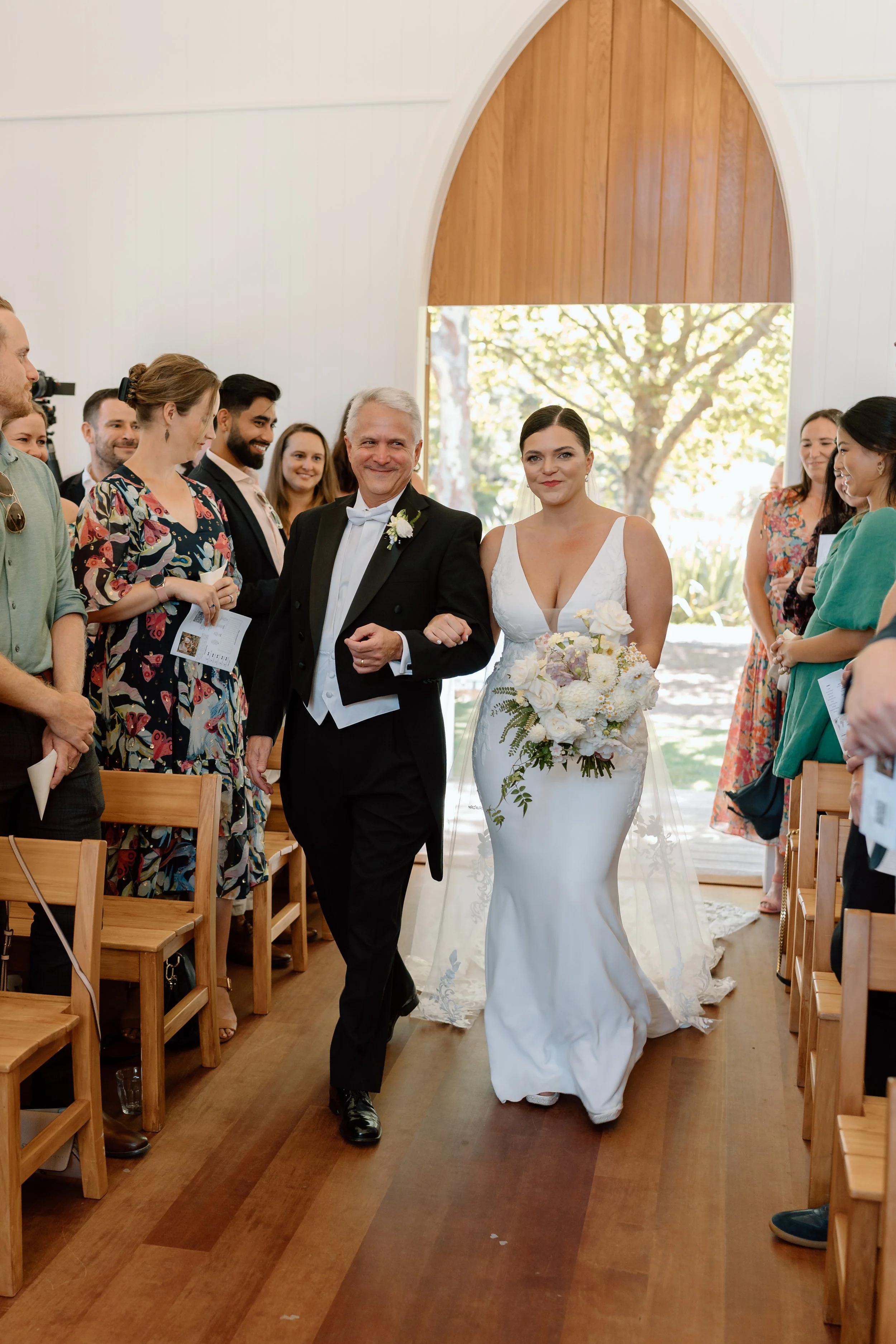 Paula Mark-Man-O-War-Waiheke-Wedding23.jpg