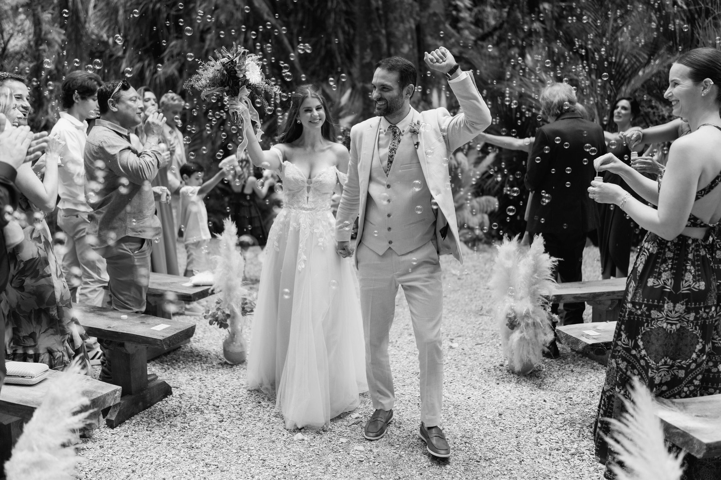 Luiza+Luis_Bridgewater-Estate-Auckland-Wedding-Photography74.jpg