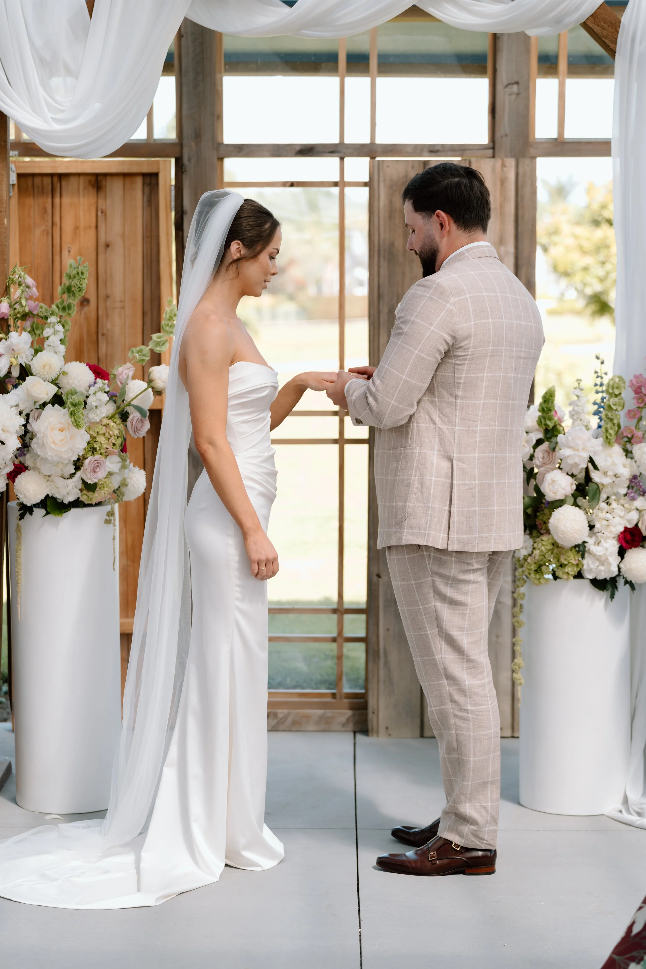Hannah+Alex_Previews-152.jpg