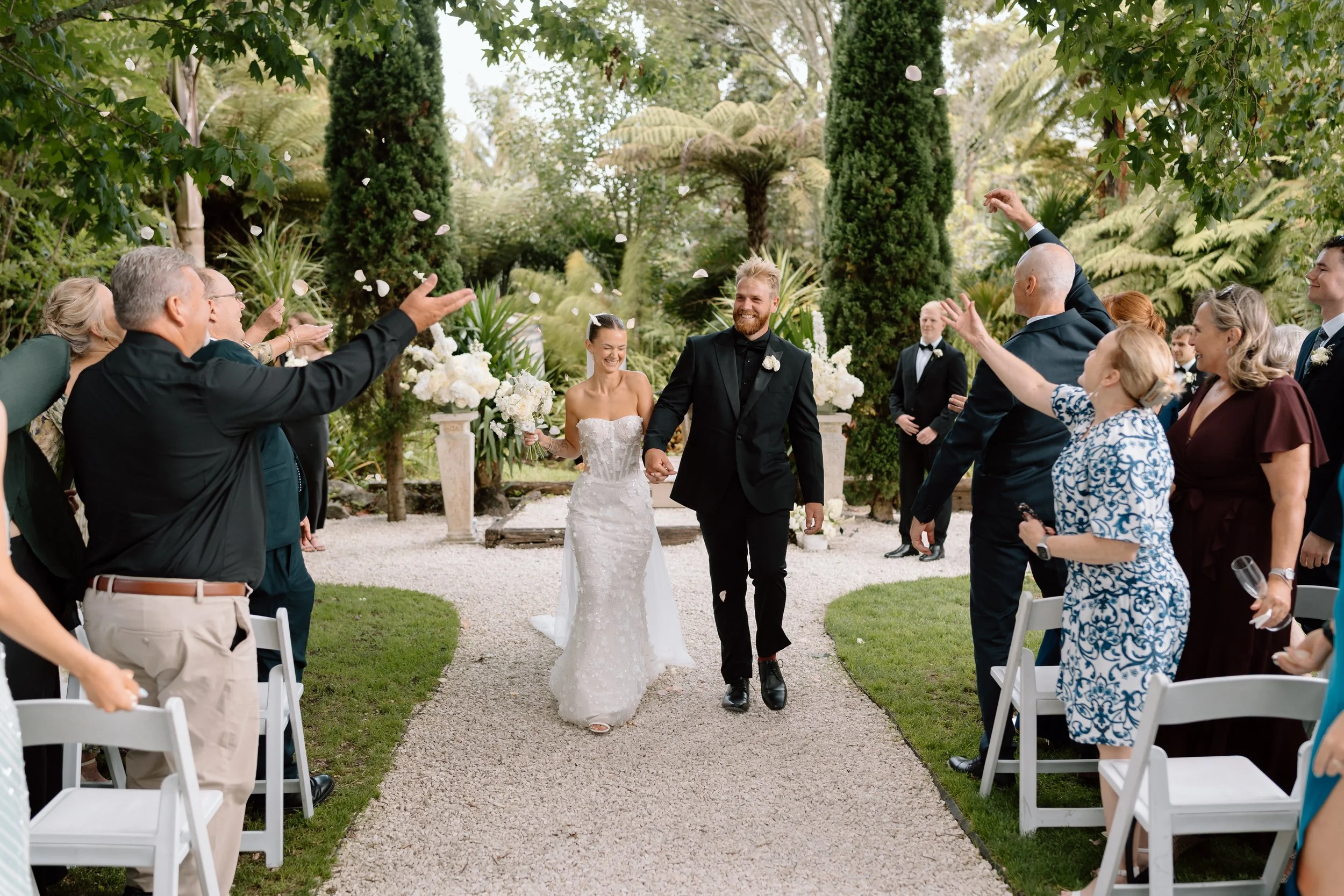 Brett+Nicoe_Markovina-Vineyard-Estate-Auckland-Wedding-Photography110.jpg