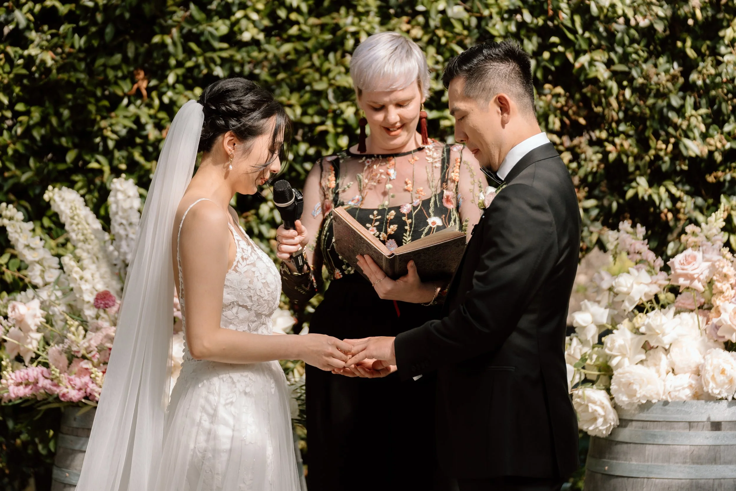Carol+Wes-Mudbrick-Vineyard-Waiheke-Wedding-Photographer64.jpg