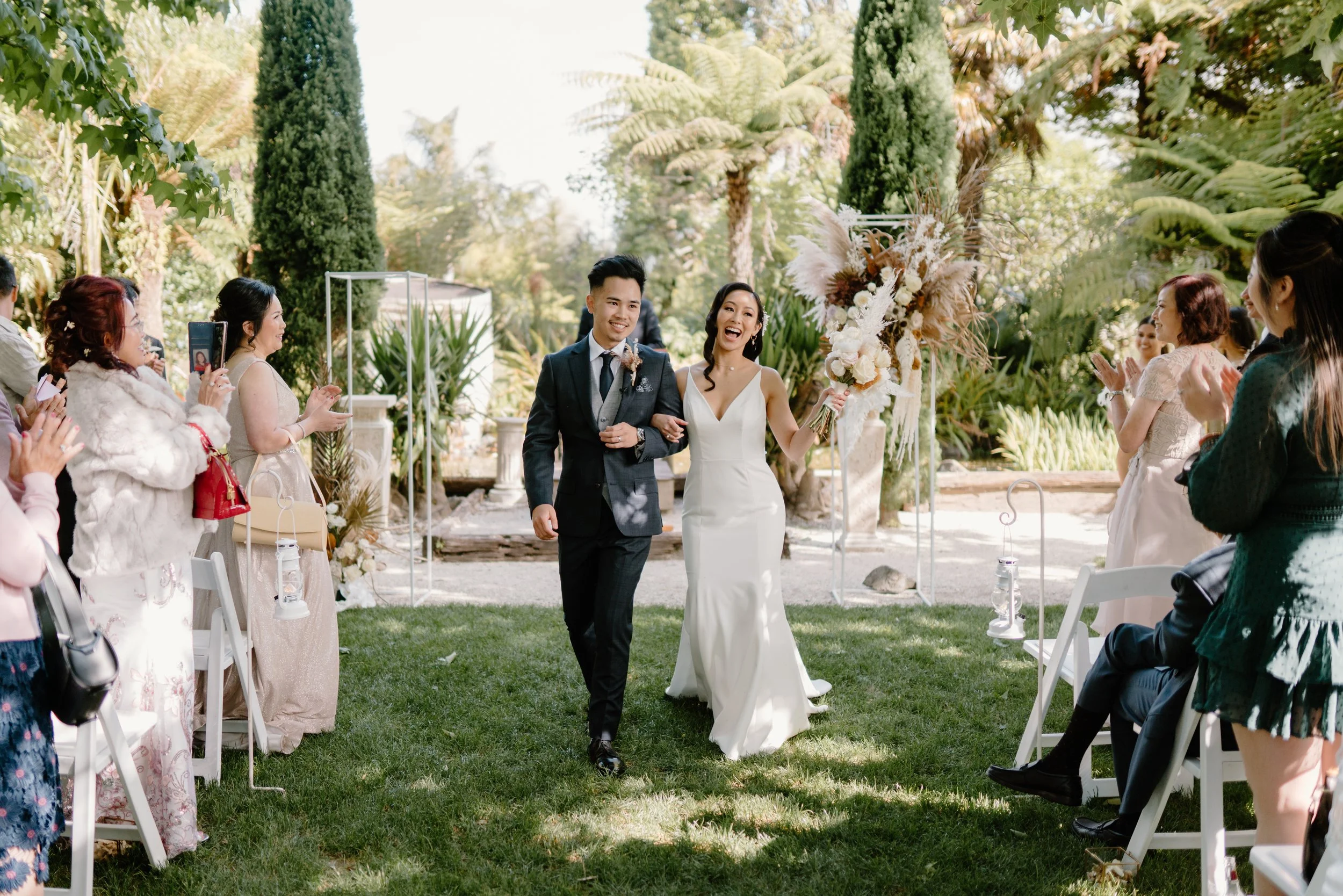 Markovina-Vineyard-Estate-Wedding-Auckland-Jess-Harri38.jpg