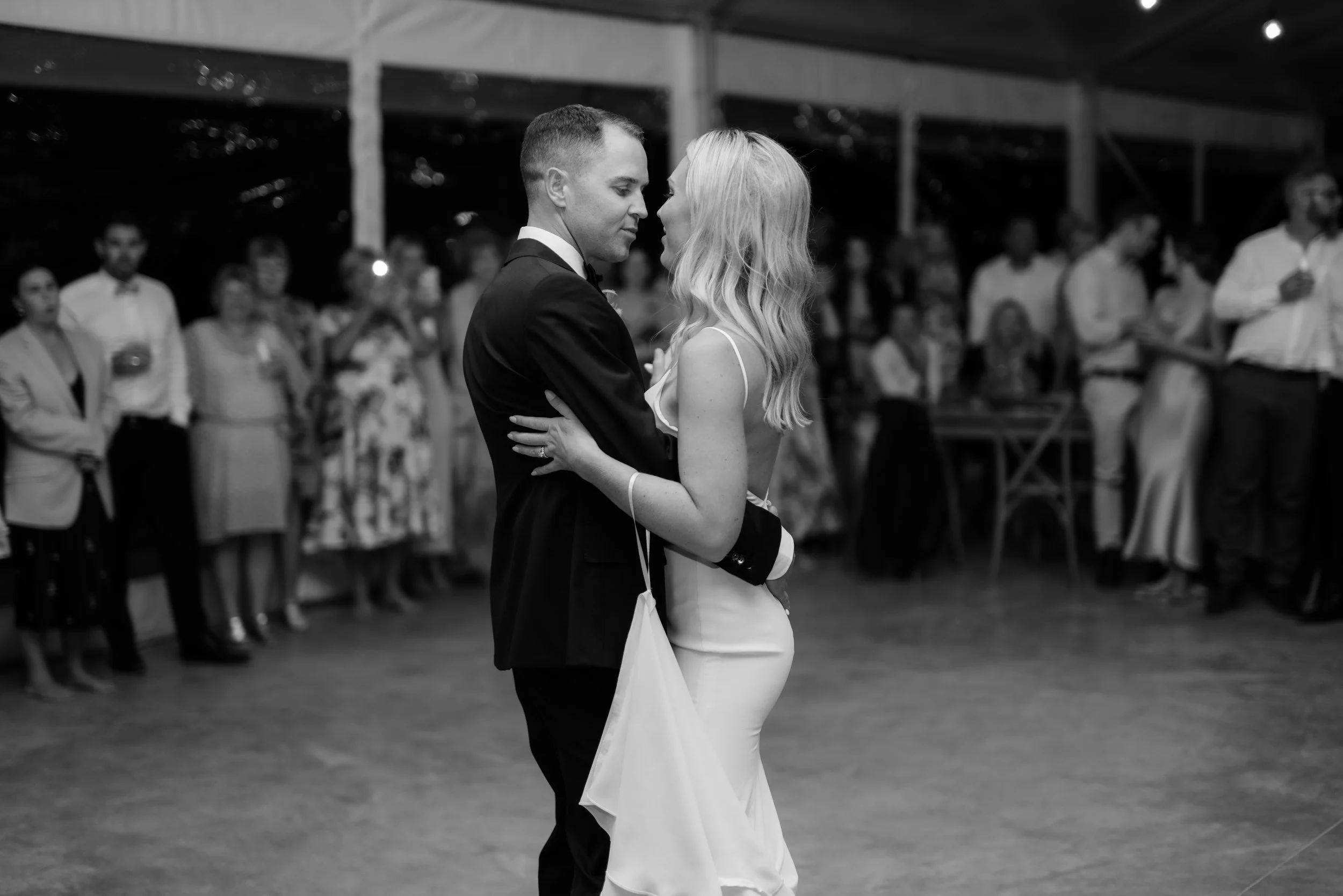 Erin+nick_Baylys-Farm-Wedding-Venue8.jpg