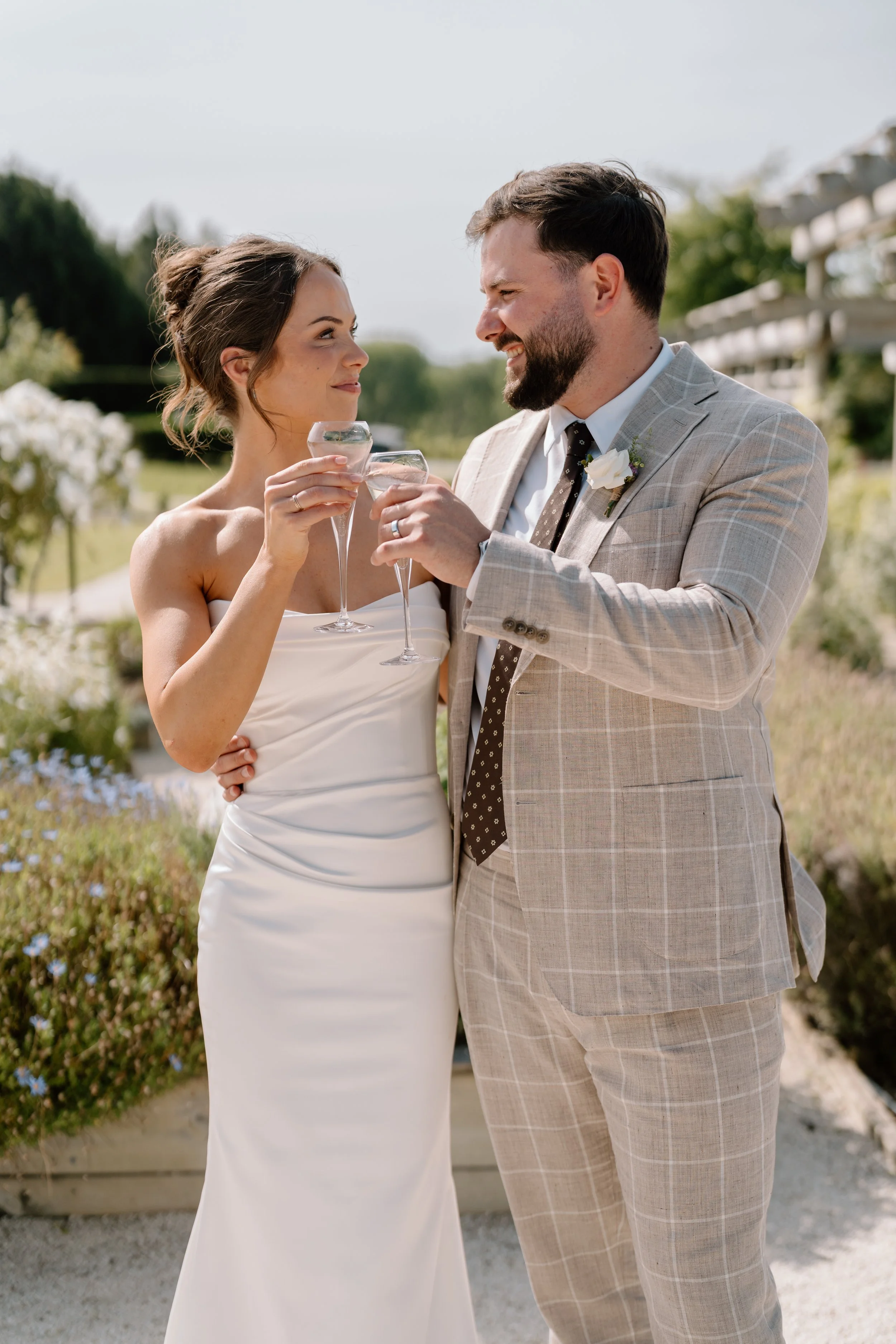 Hannah+Alex_Previews-186.jpg