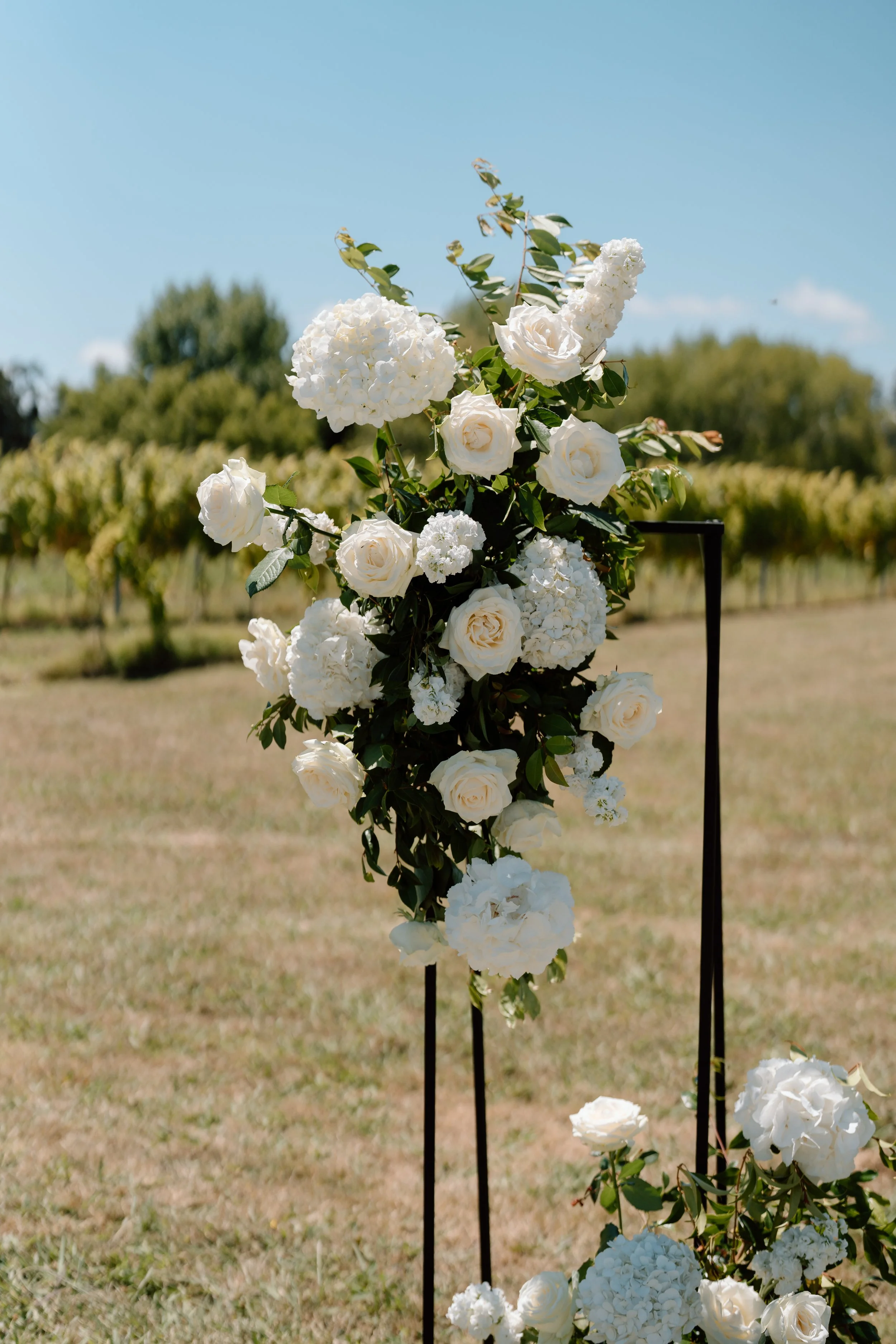 Mikki+Emily_Hunting-Lodge-Auckland-Wedding-Photographer52.jpg