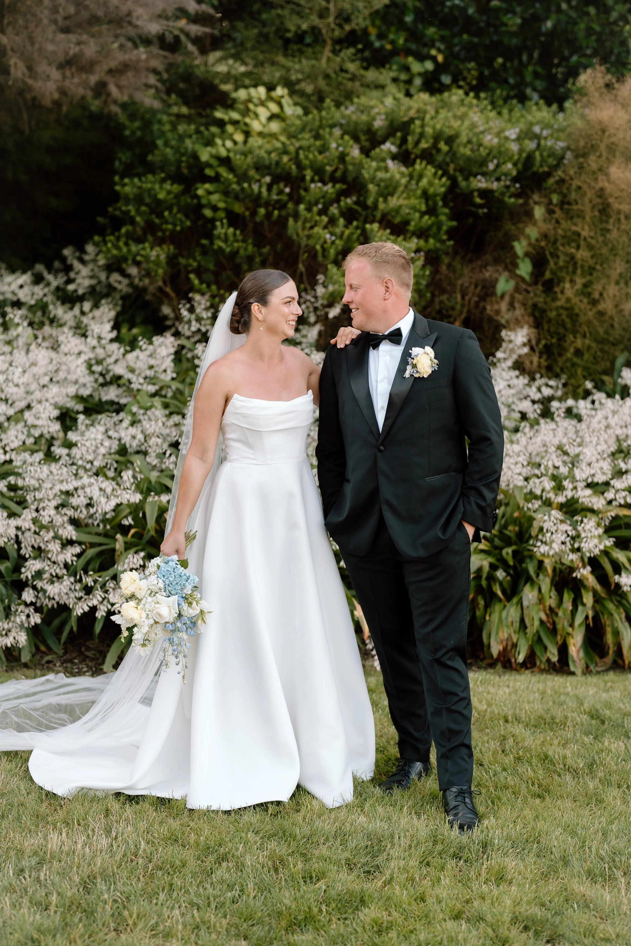 The-Black-Barn-Lake-Tarawera-Wedding-Venue-Rotorua-Jess-David160.jpg