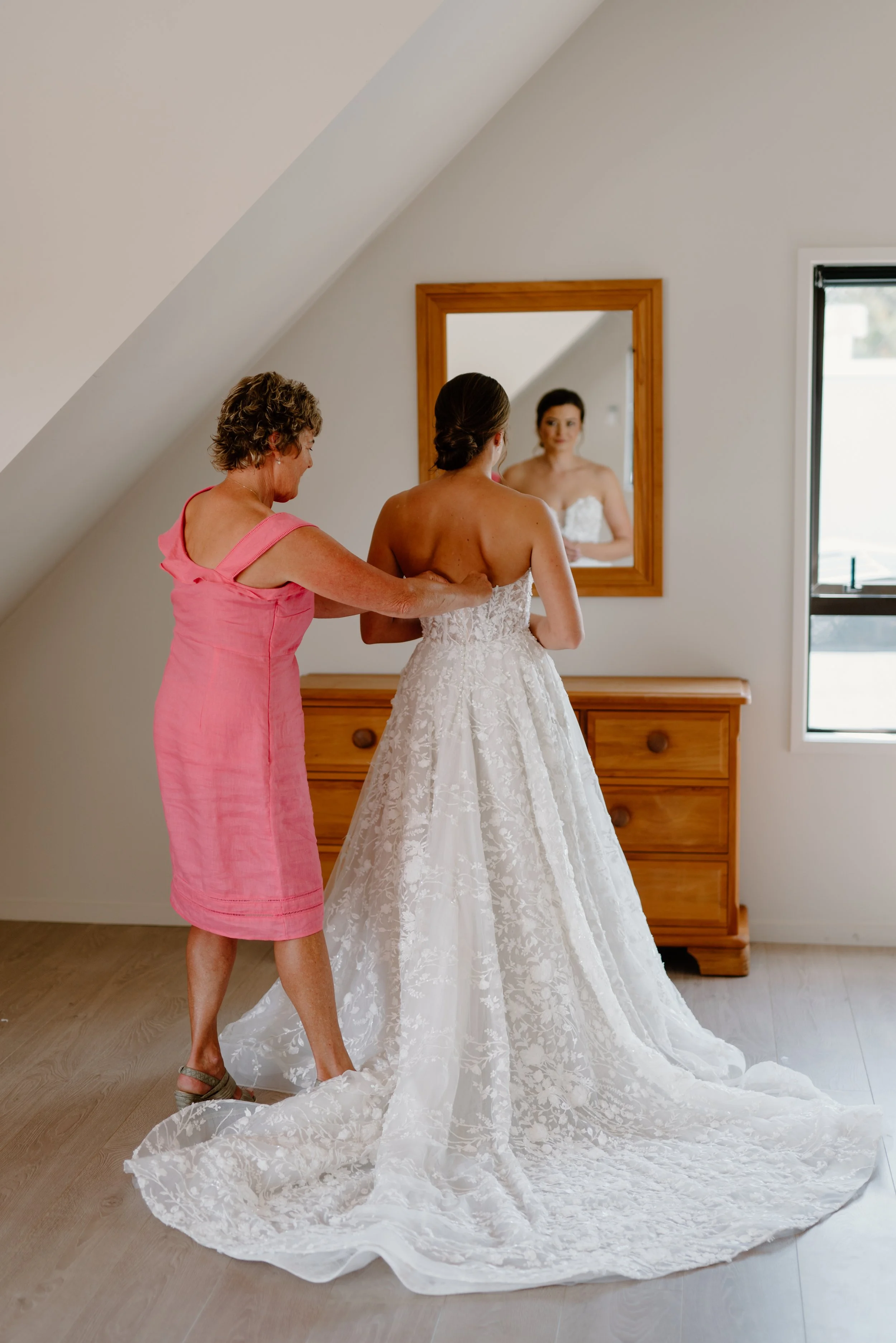 Orua-Beach-House-Hahei-Coromandel-Wedding-Chelsea-Steve15.jpg