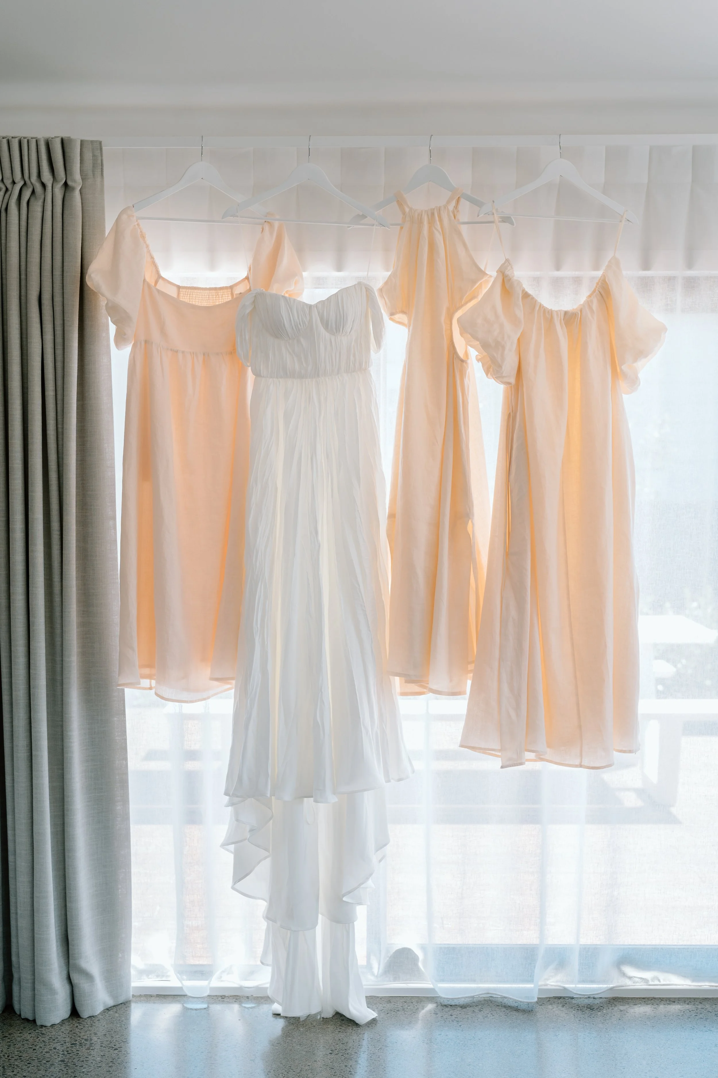 JJ+Jasmine-Wellington-Wedding-Photographer-Rose-&-Smith-Tauherenikau-Racecourse2.jpg