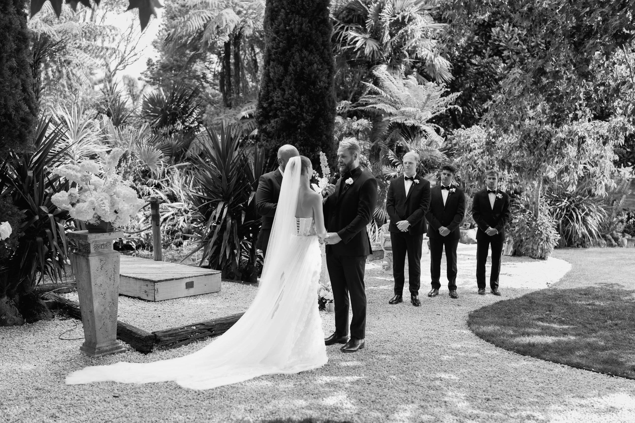 Brett+Nicoe_Markovina-Vineyard-Estate-Auckland-Wedding-Photography105.jpg