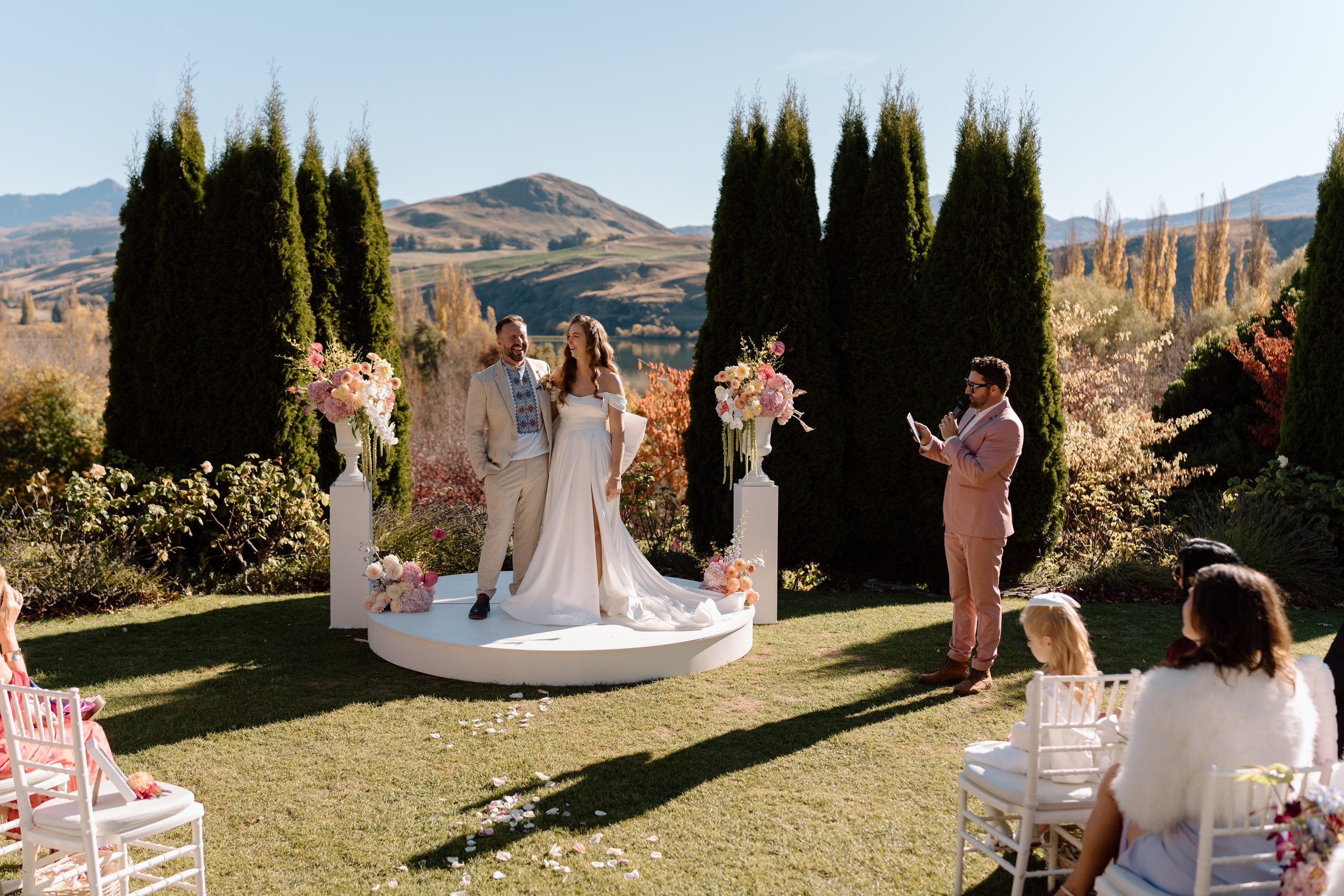 Helena+Gavin-Stoneridge-Estate-Queenstown-Wedding-Photographer78.jpg