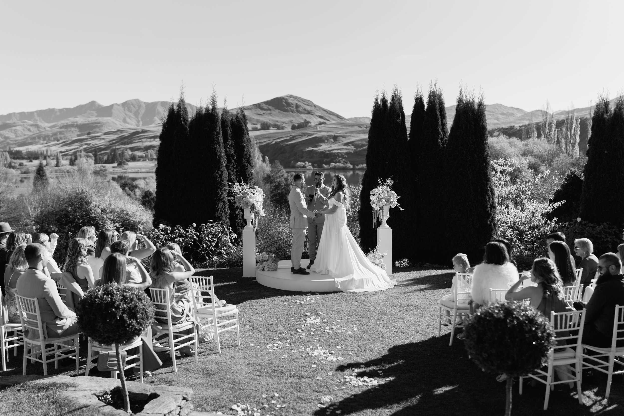 Helena+Gavin-Stoneridge-Estate-Queenstown-Wedding-Photographer72.jpg