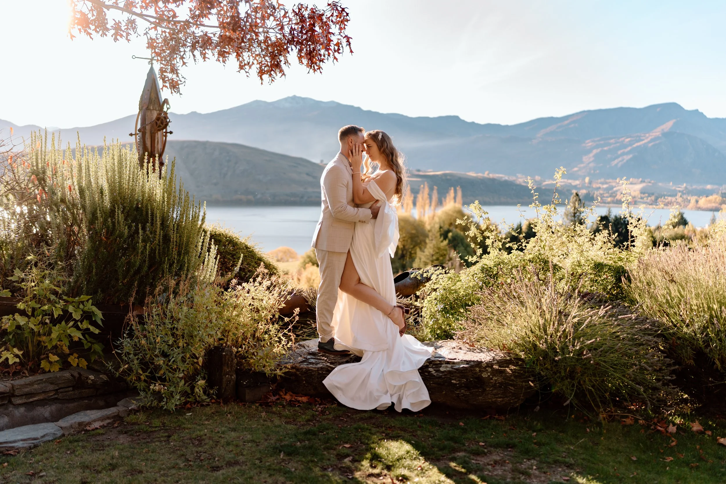 Helena+Gavin-Stoneridge-Estate-Queenstown-Wedding-Photographer124.jpg