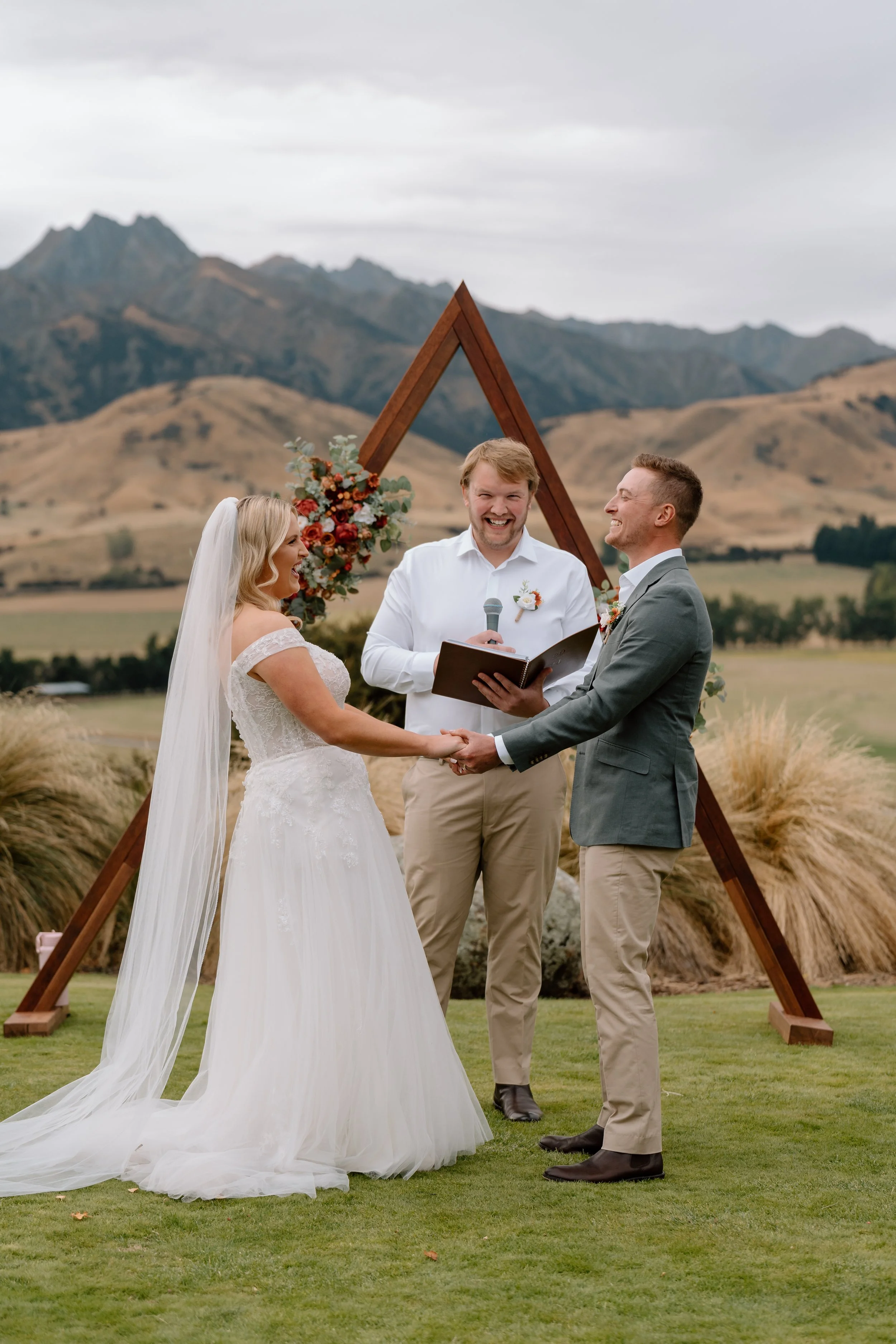 Wanaka Wedding at The Lookout Lodge photographed by Wild Souls