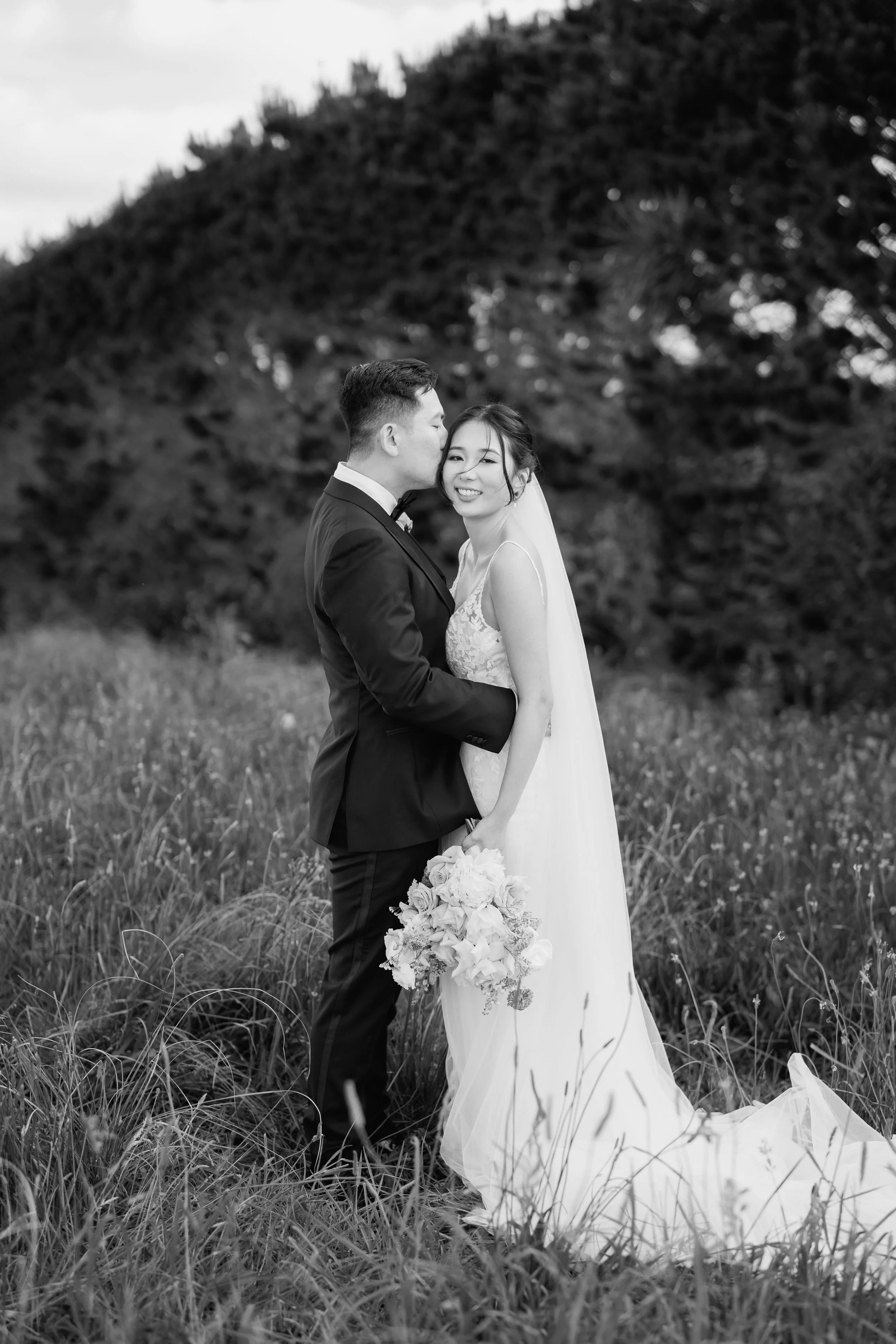 Carol+Wes-Mudbrick-Vineyard-Waiheke-Wedding-Photographer81.jpg