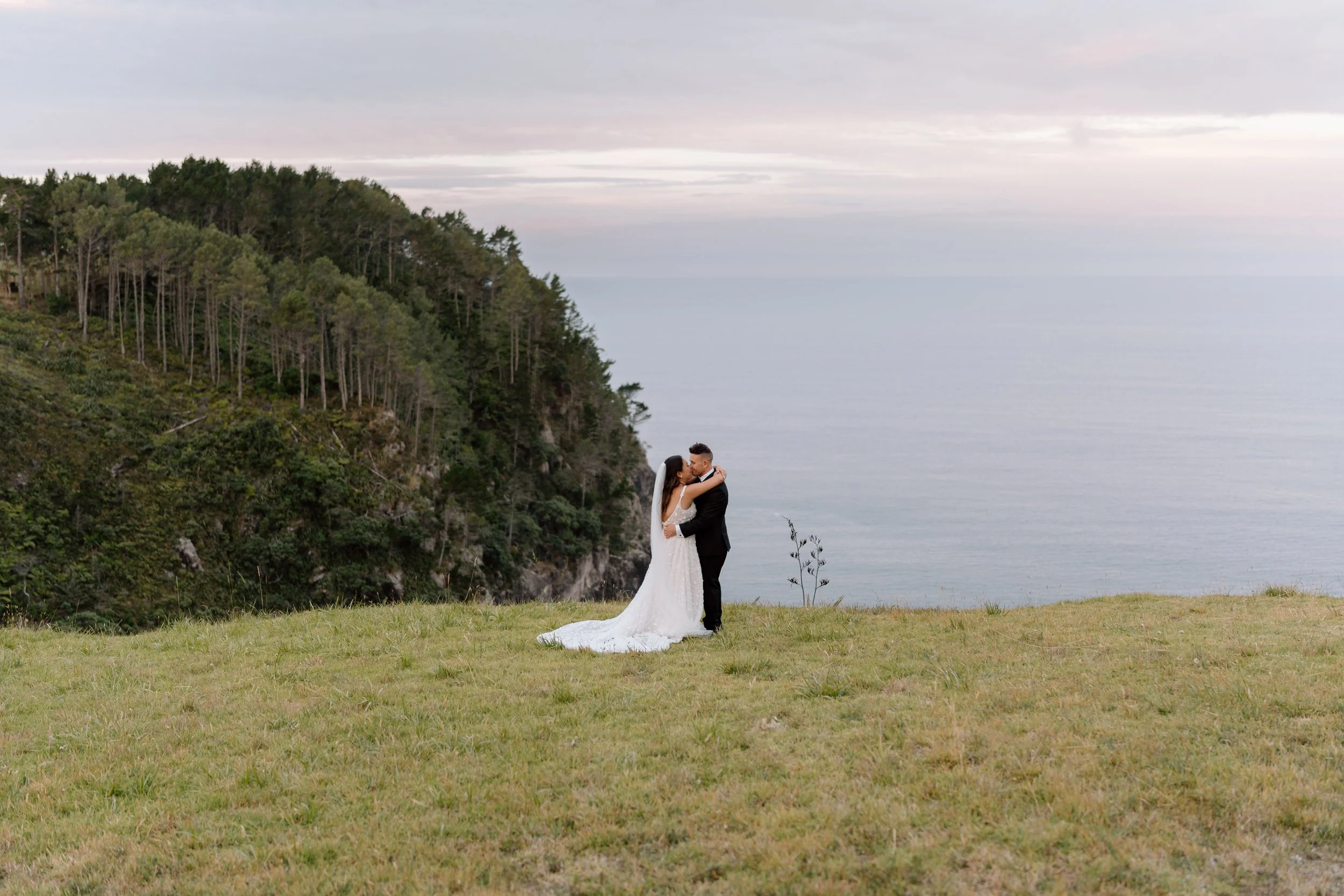 Dane+Anna-Orua-Beach-House-Wedding-Photographer149.jpg