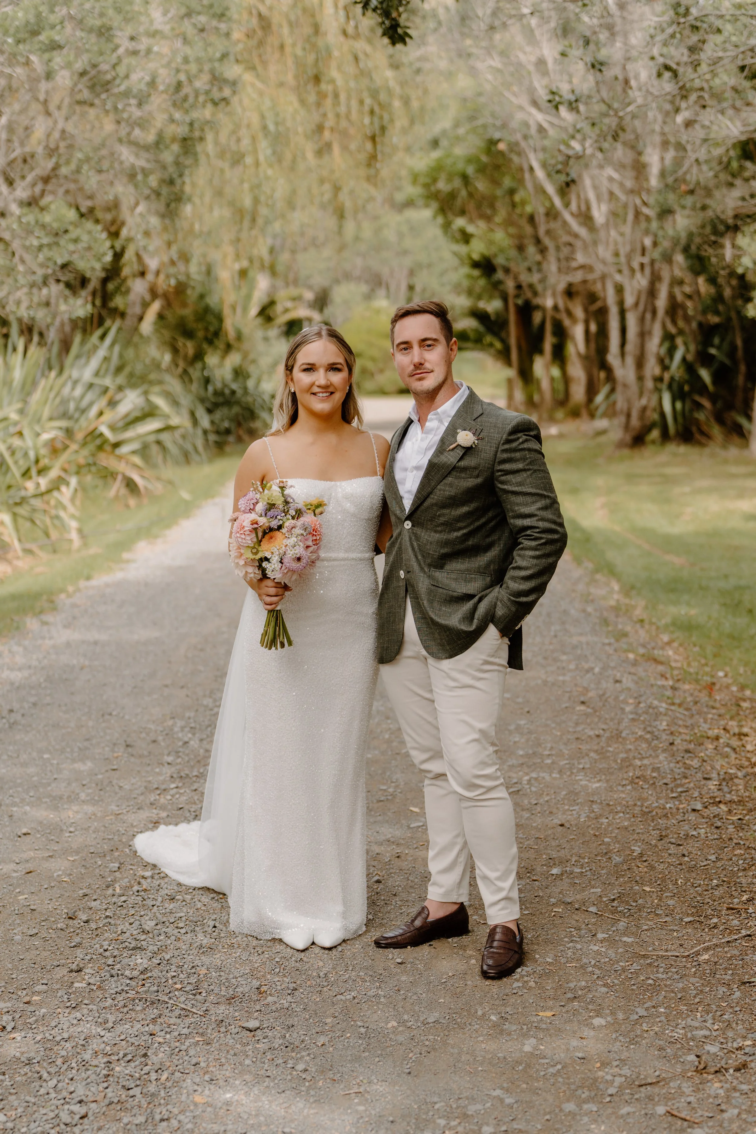 MAN-O'-WARN-WEDDING-WAIHEKE-ISLAND-PHOTOGRAPHER-AARON-COURTNEY50.jpg