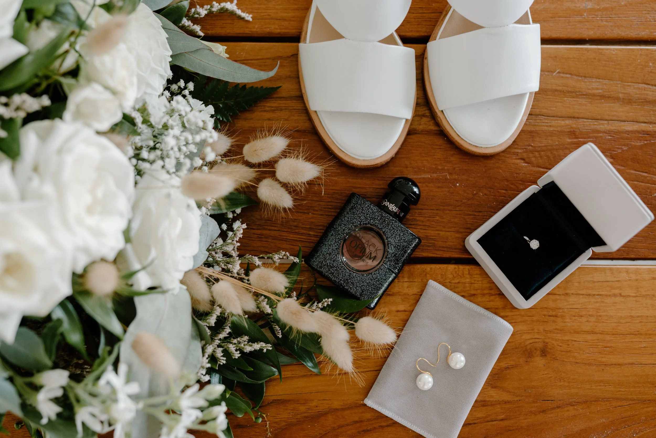 Orua-Beach-House-Hahei-Wedding-Amy&Matt14.jpg