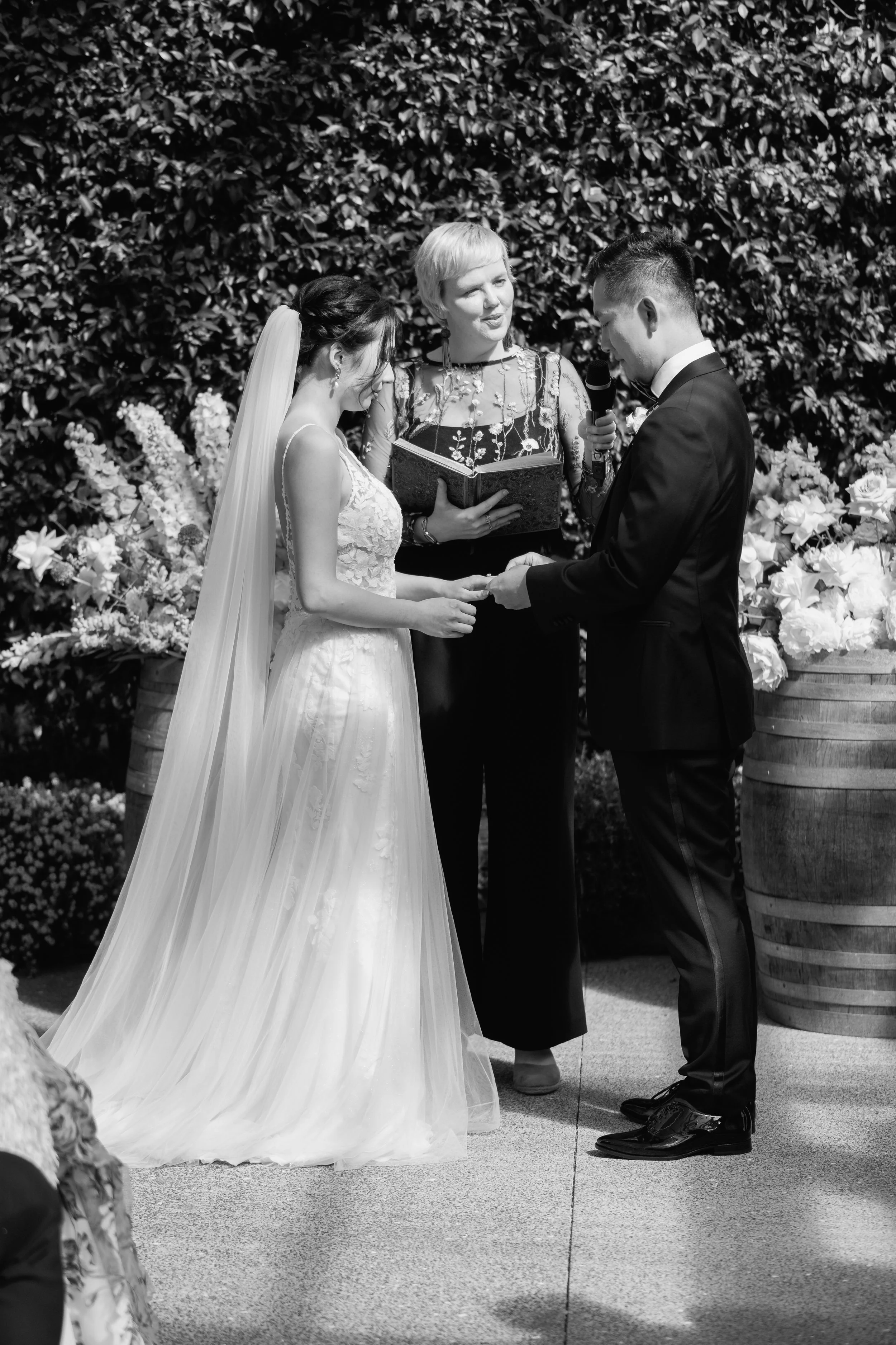 Carol+Wes-Mudbrick-Vineyard-Waiheke-Wedding-Photographer63.jpg
