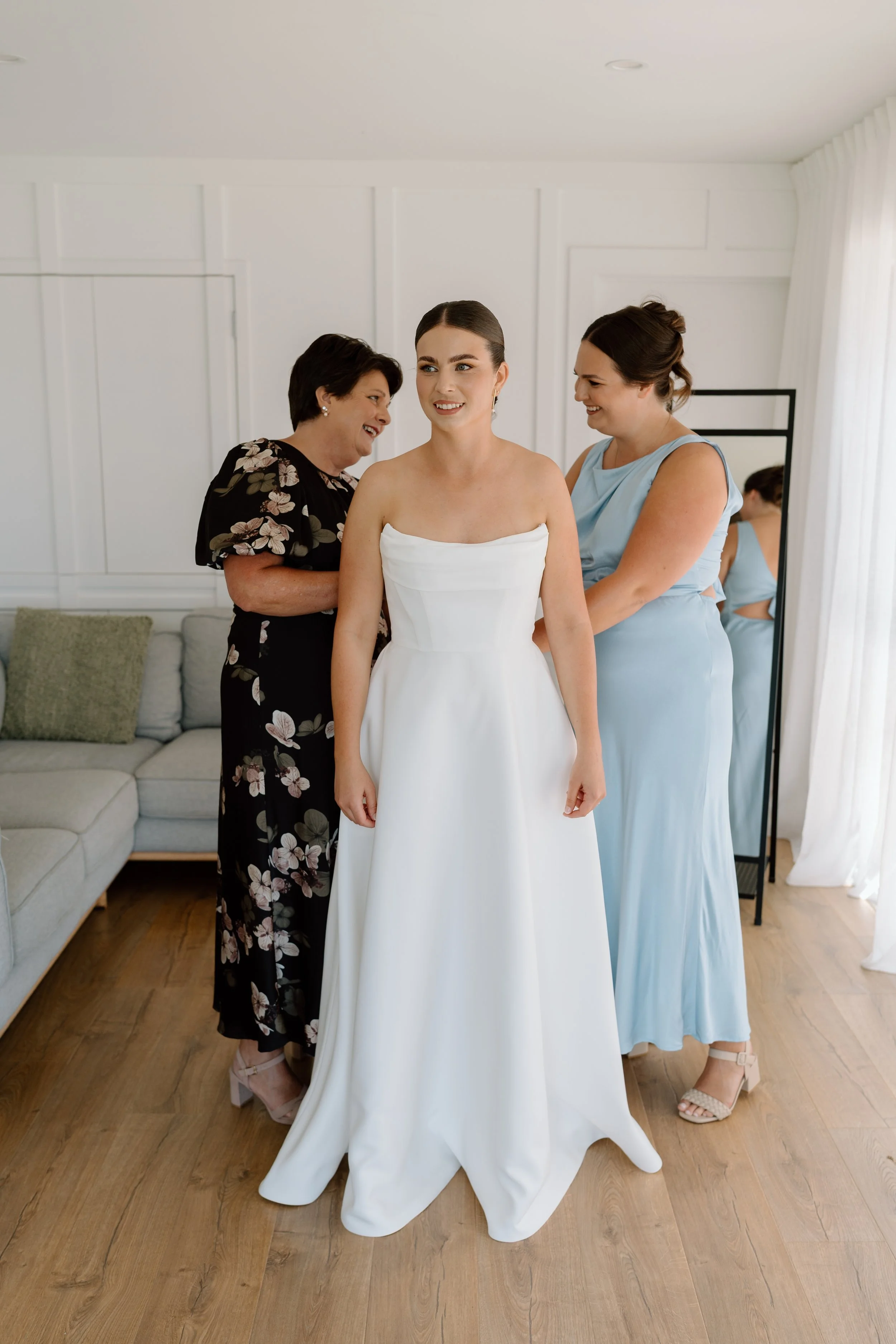 The-Black-Barn-Lake-Tarawera-Wedding-Venue-Rotorua-Jess-David40.jpg