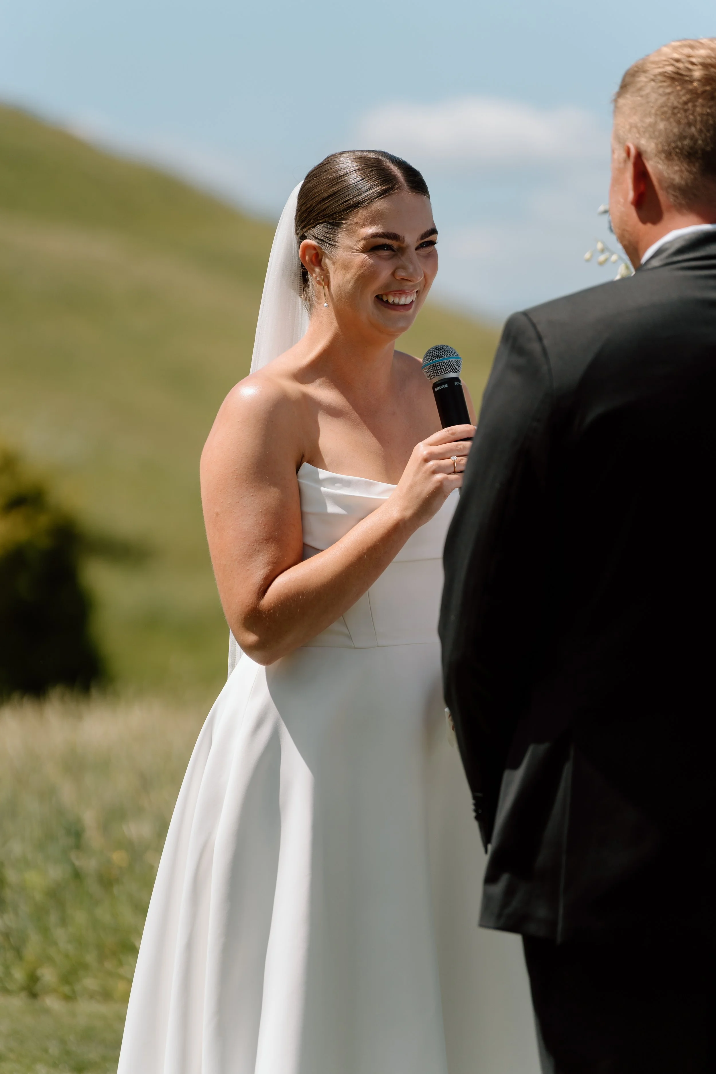 The-Black-Barn-Lake-Tarawera-Wedding-Venue-Rotorua-Jess-David114.jpg