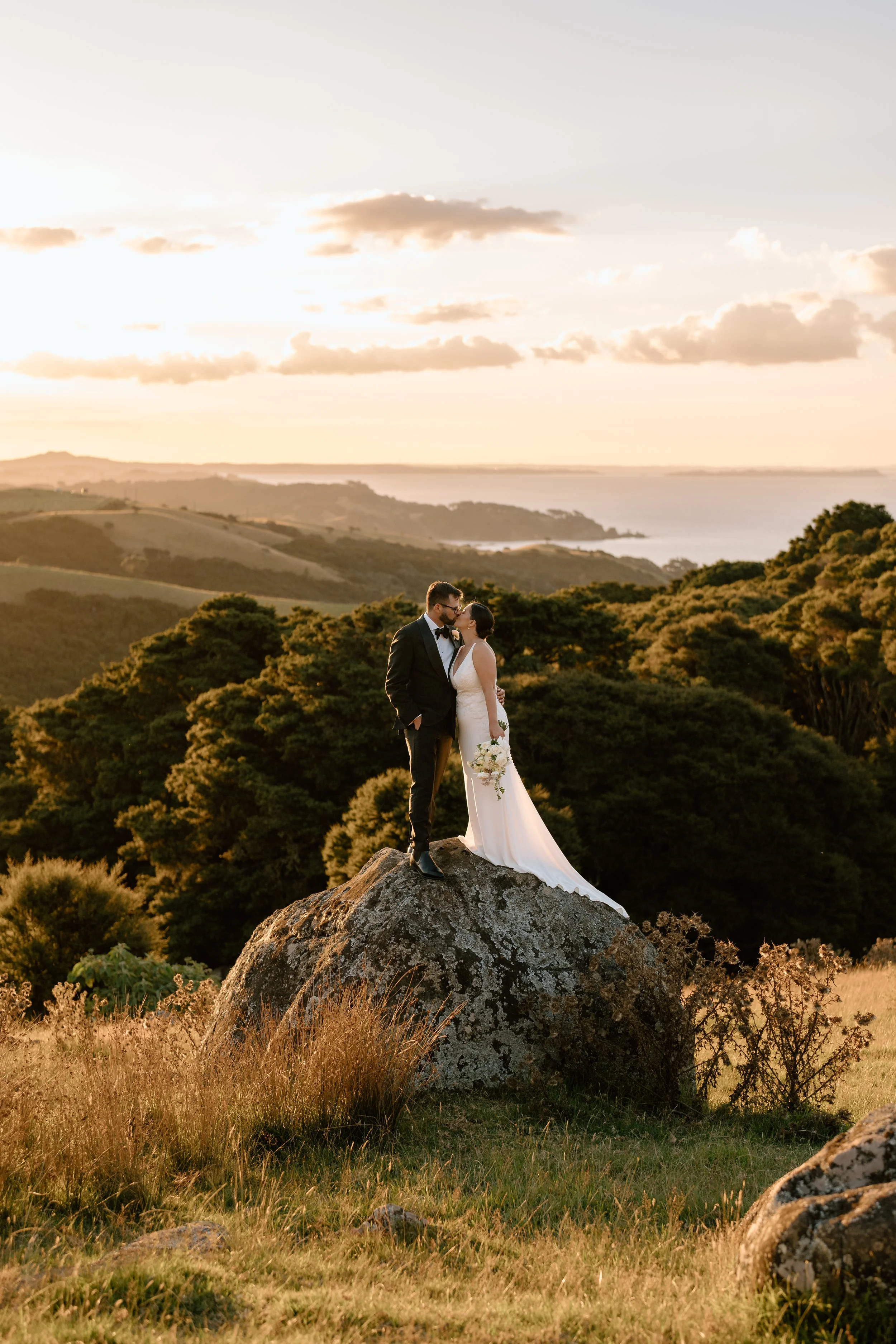 Paula Mark-Man-O-War-Waiheke-Wedding65.jpg