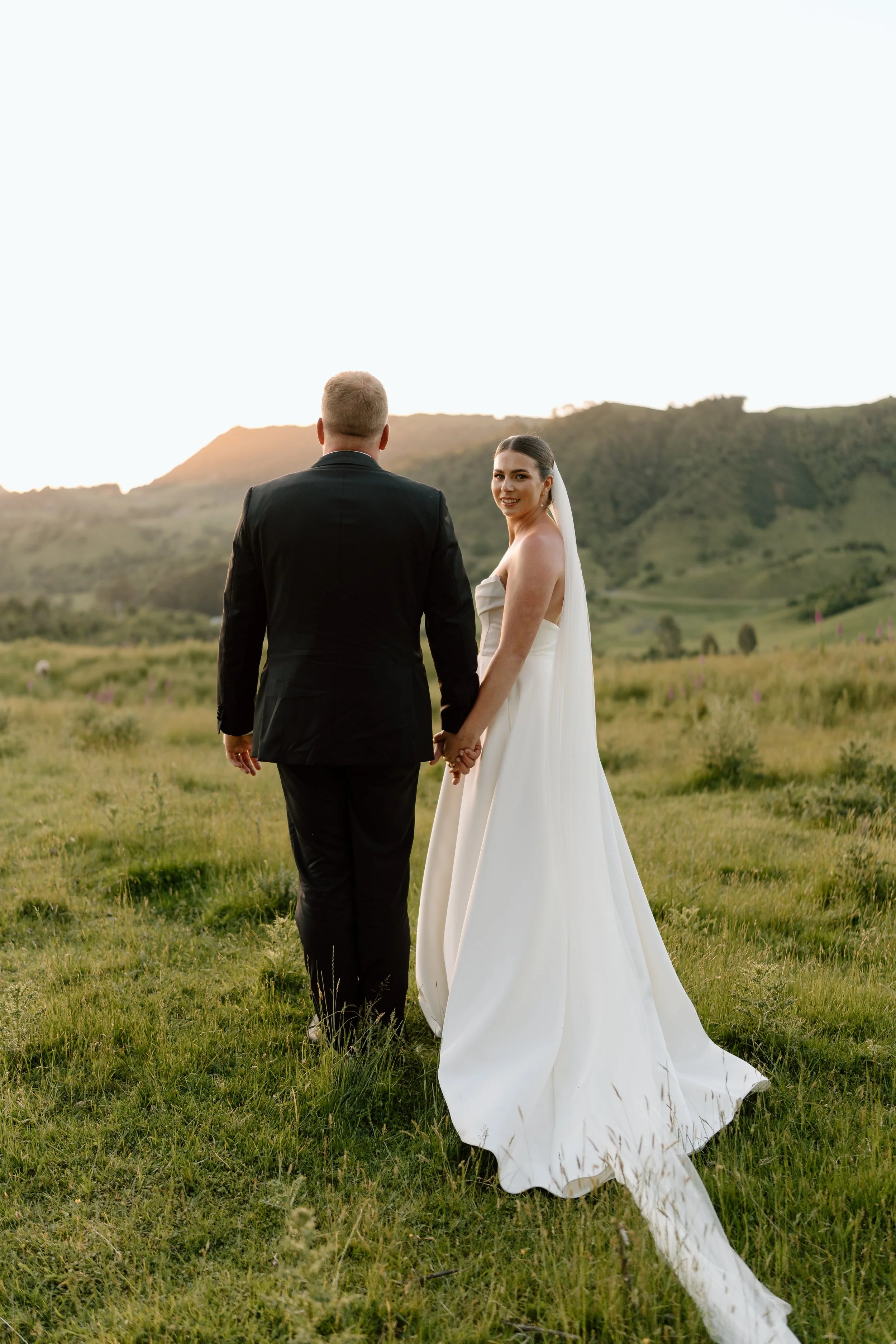 The-Black-Barn-Lake-Tarawera-Wedding-Venue-Rotorua-Jess-David175.jpg