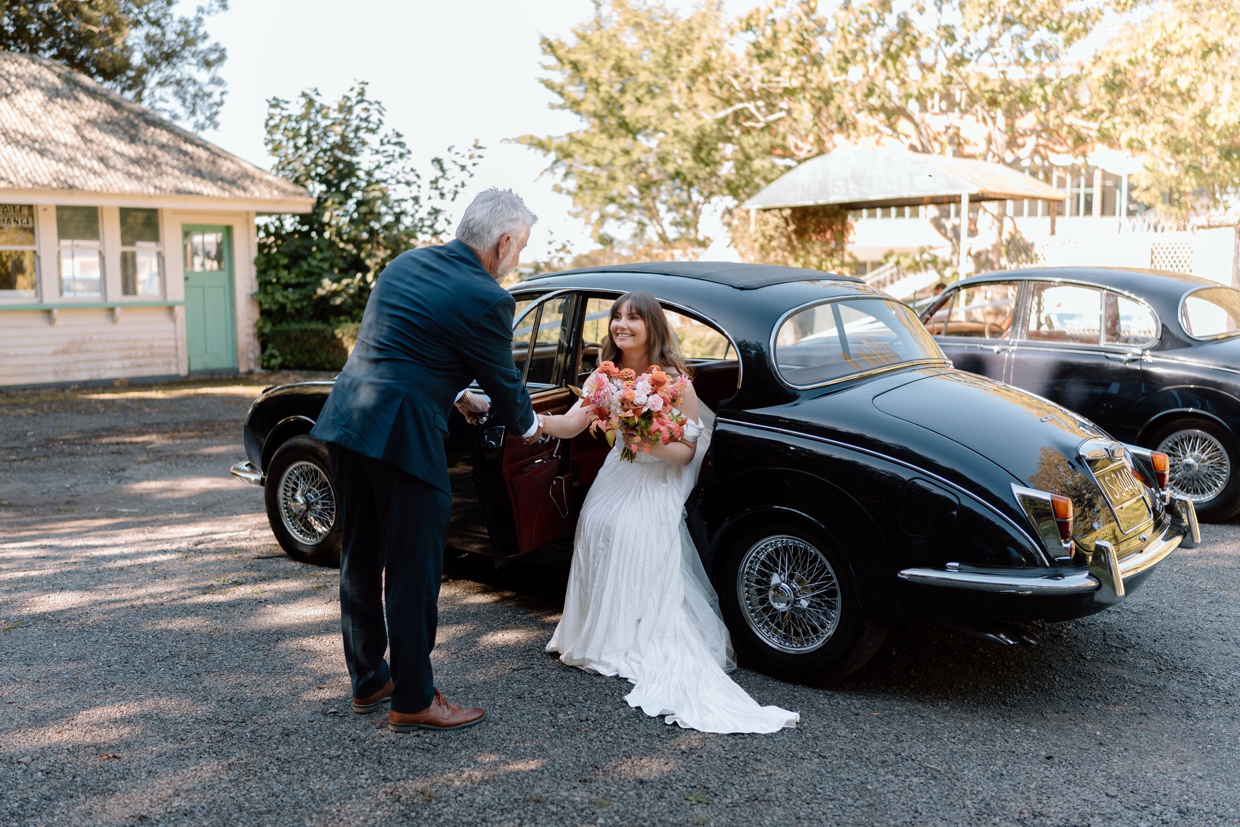 JJ+Jasmine-Wellington-Wedding-Photographer-Rose-&-Smith-Tauherenikau-Racecourse48.jpg
