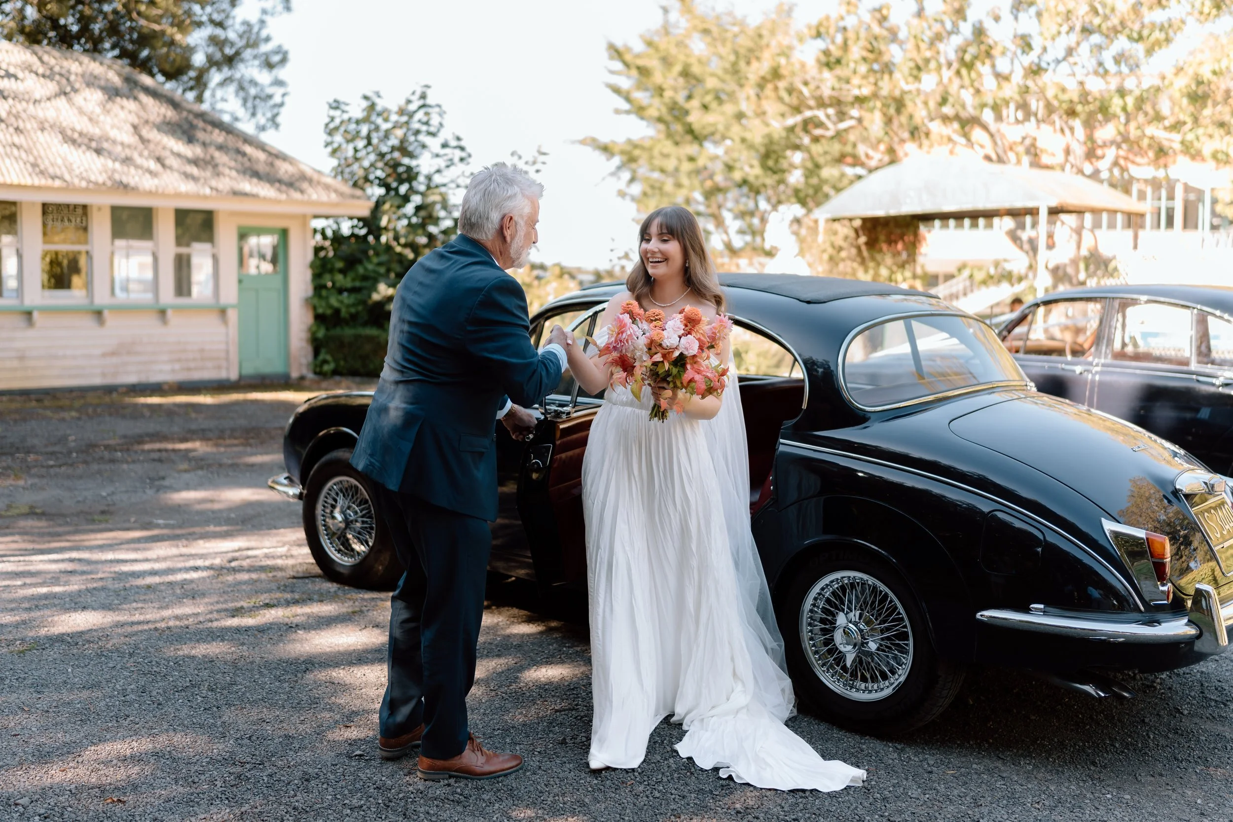JJ+Jasmine-Wellington-Wedding-Photographer-Rose-&-Smith-Tauherenikau-Racecourse49.jpg