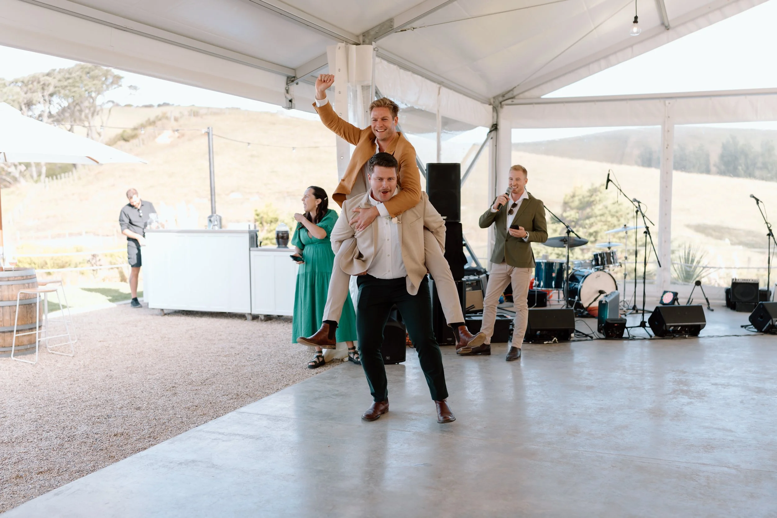 JOHN+RENEE_Baylys-Farm-Wedding-Venue-Photography23.jpg
