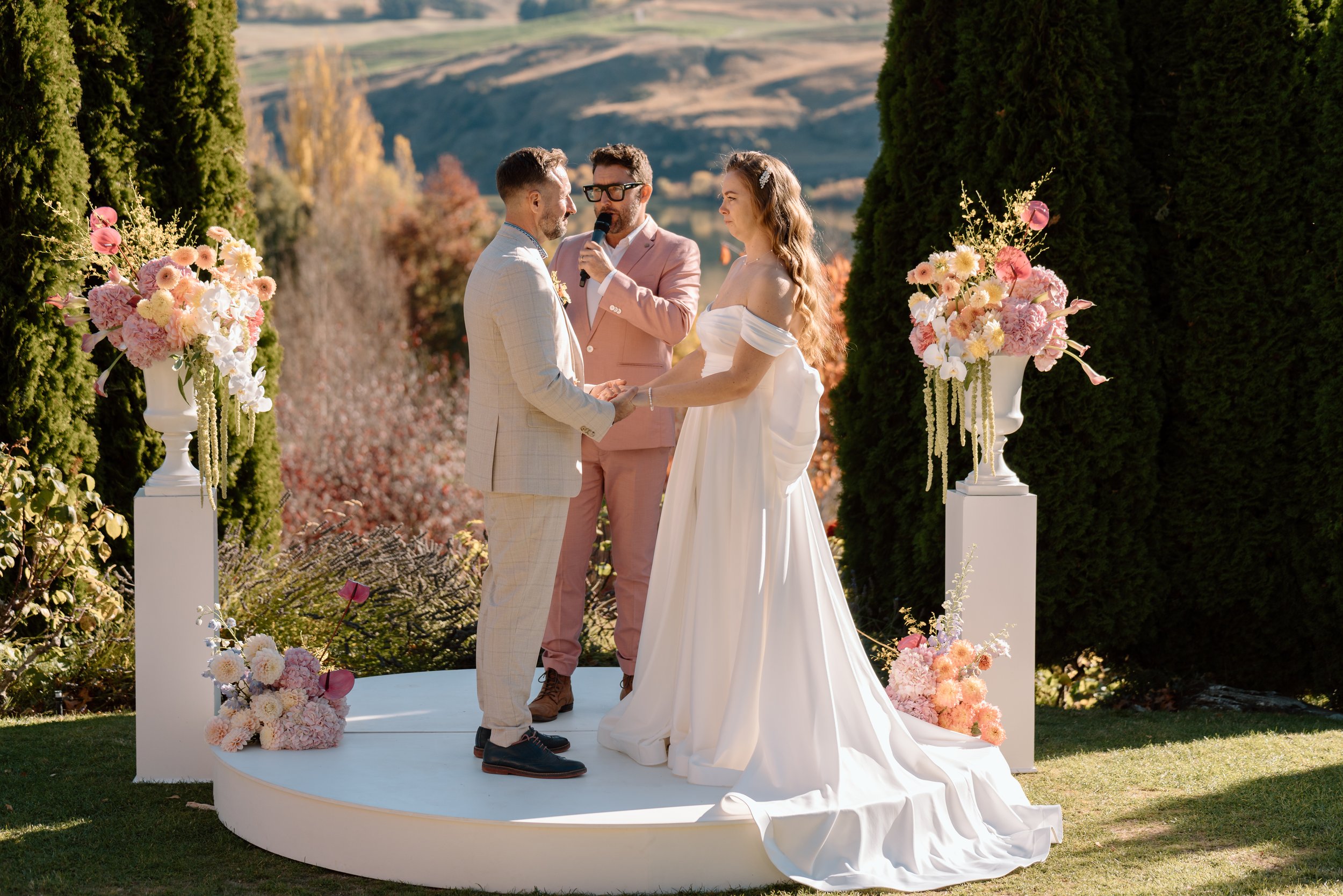 Helena+Gavin-Stoneridge-Estate-Queenstown-Wedding-Photographer75.jpg