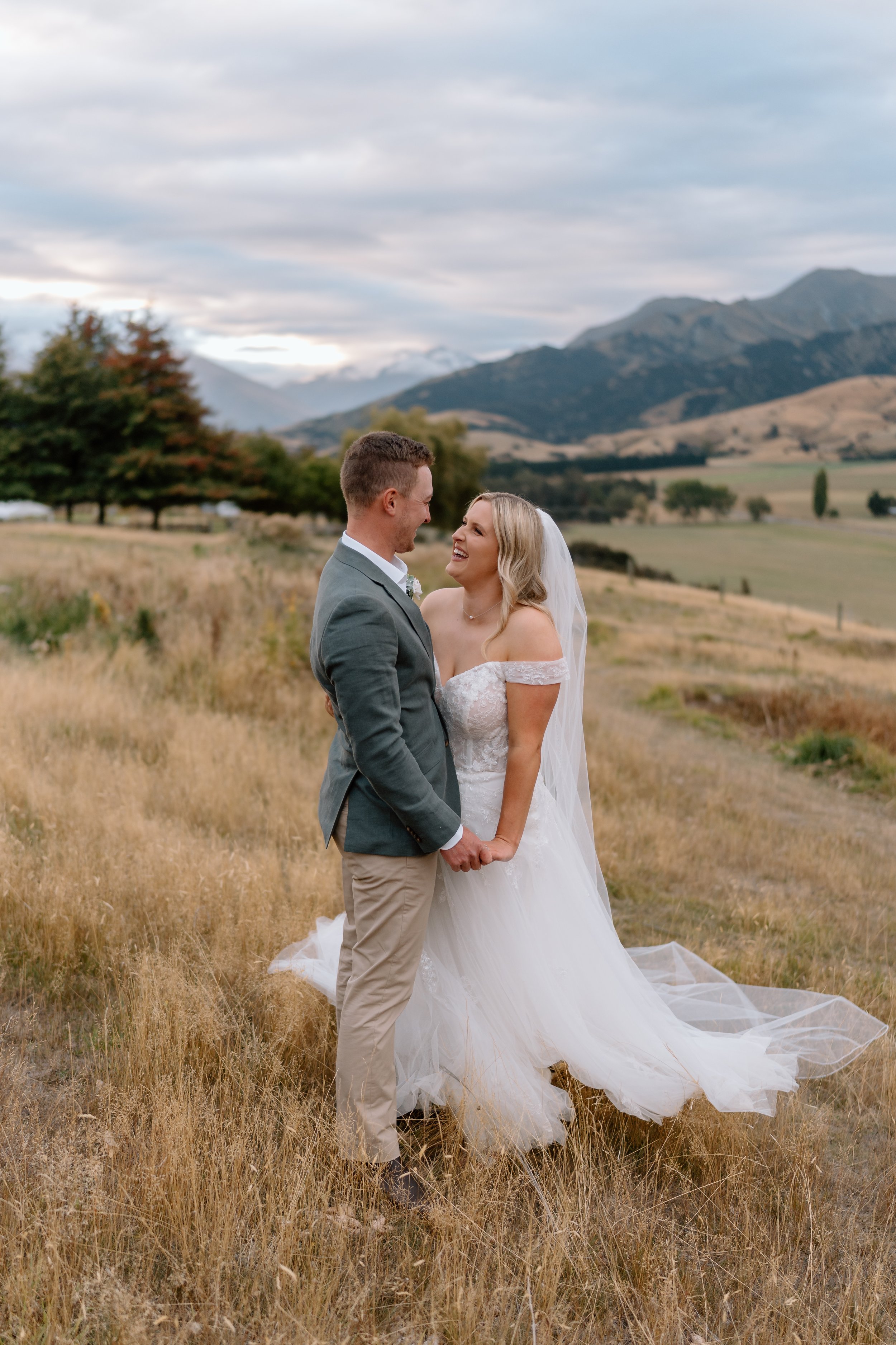 Mikayla+Dan_The-Lookout-Lodge-Wanaka-Wedding-Photography59.jpg